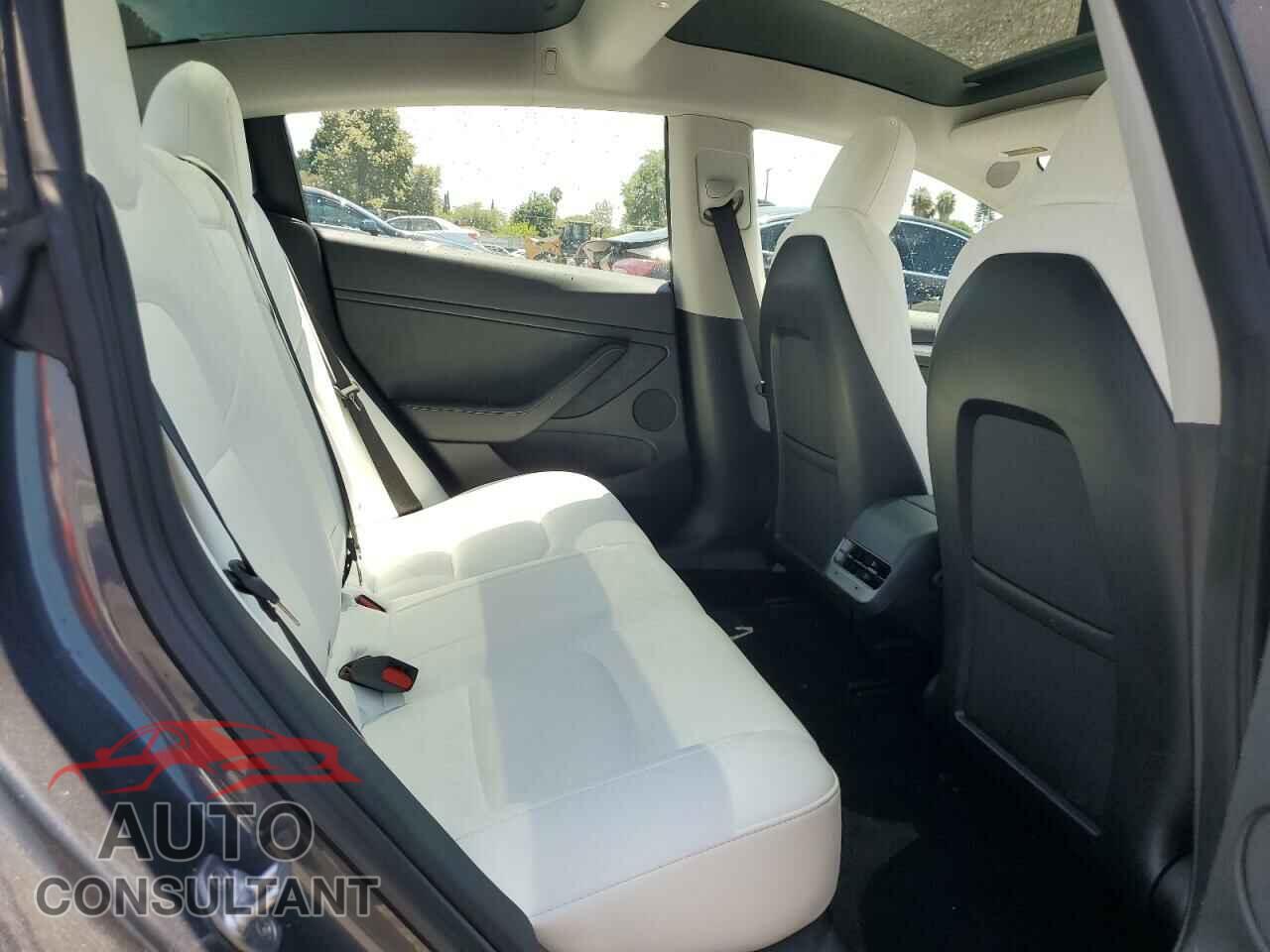 TESLA MODEL 3 2023 - 5YJ3E1EA5PF482742