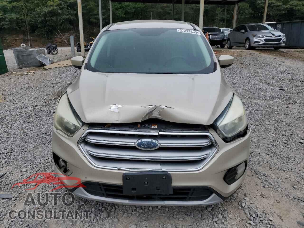 FORD ESCAPE 2017 - 1FMCU0GD1HUC95068