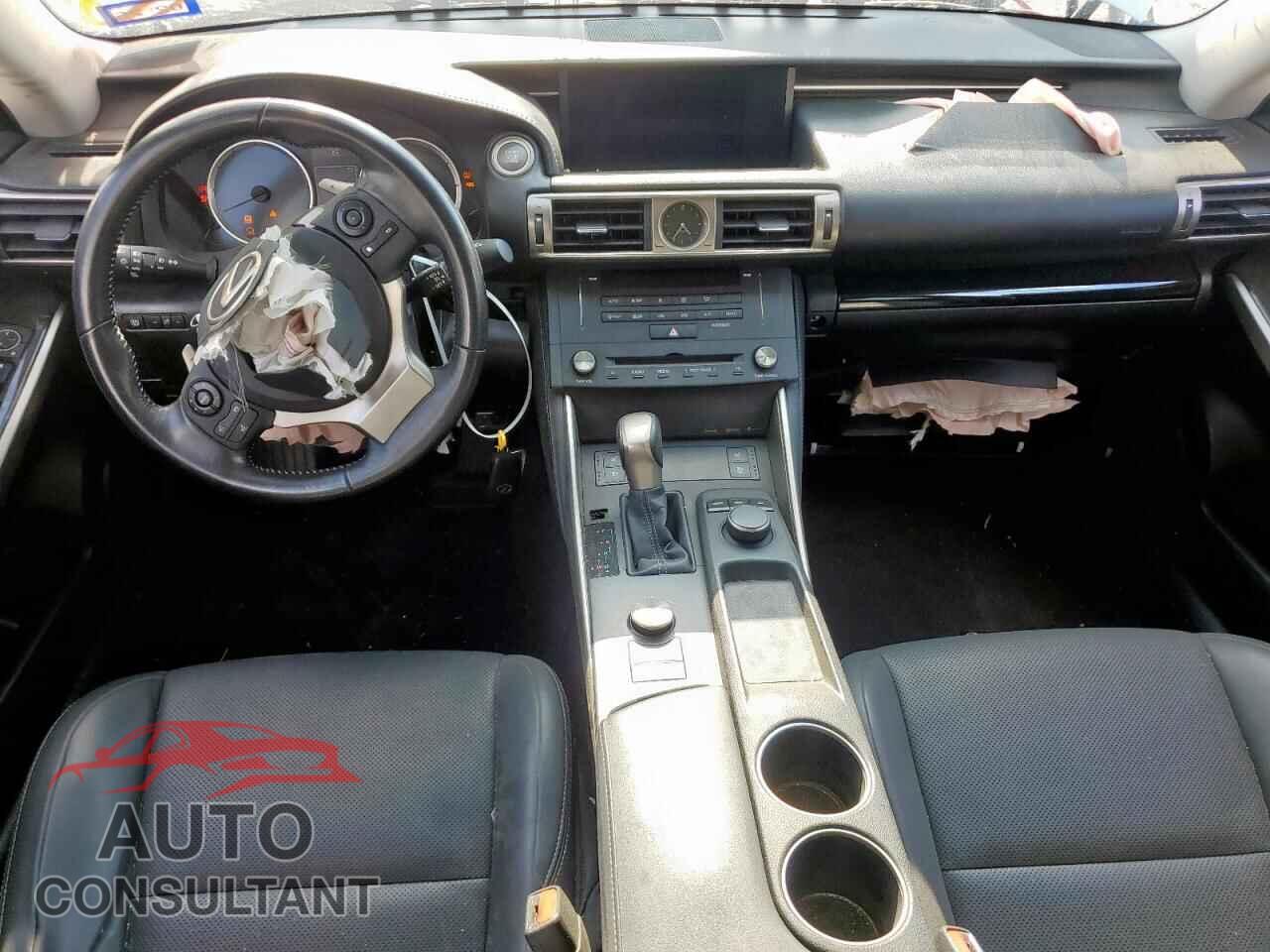 LEXUS IS 2016 - JTHBA1D2XG5019173