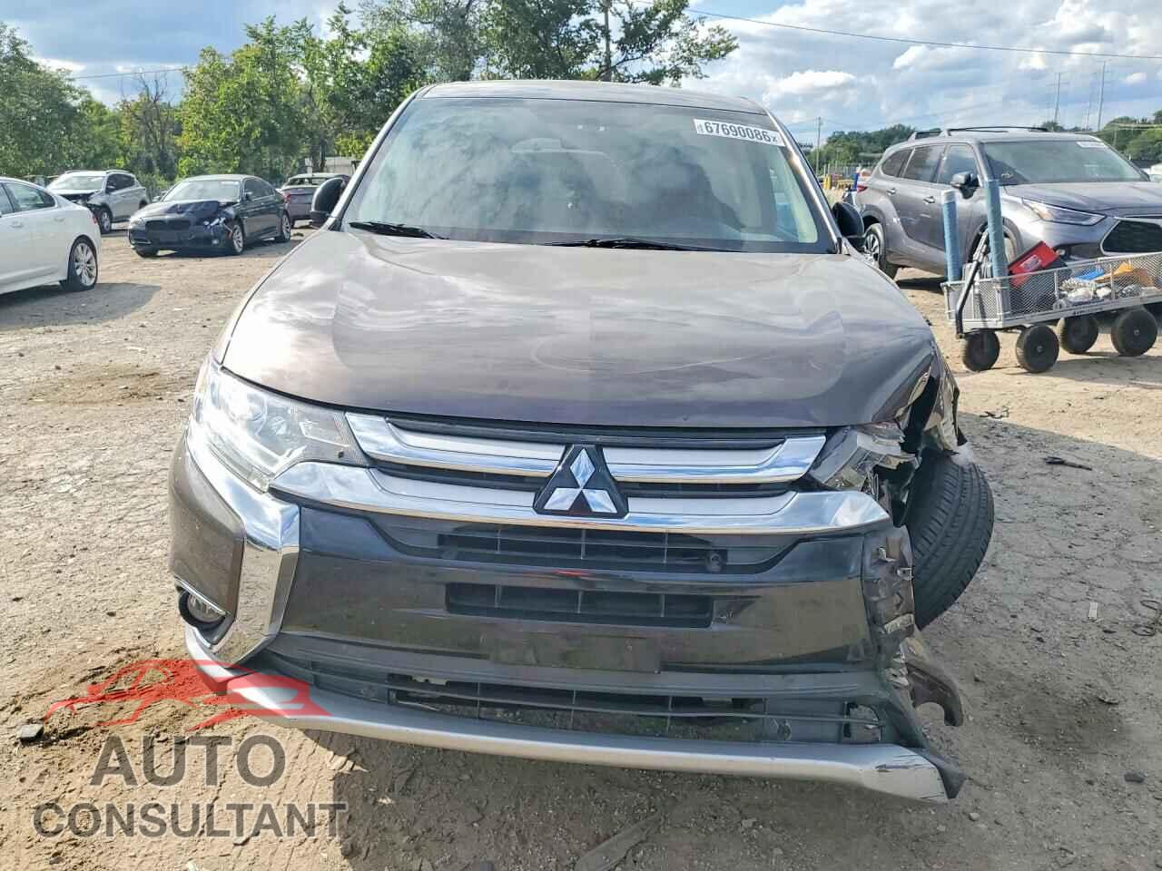 MITSUBISHI OUTLANDER 2017 - JA4AD3A30HZ015568