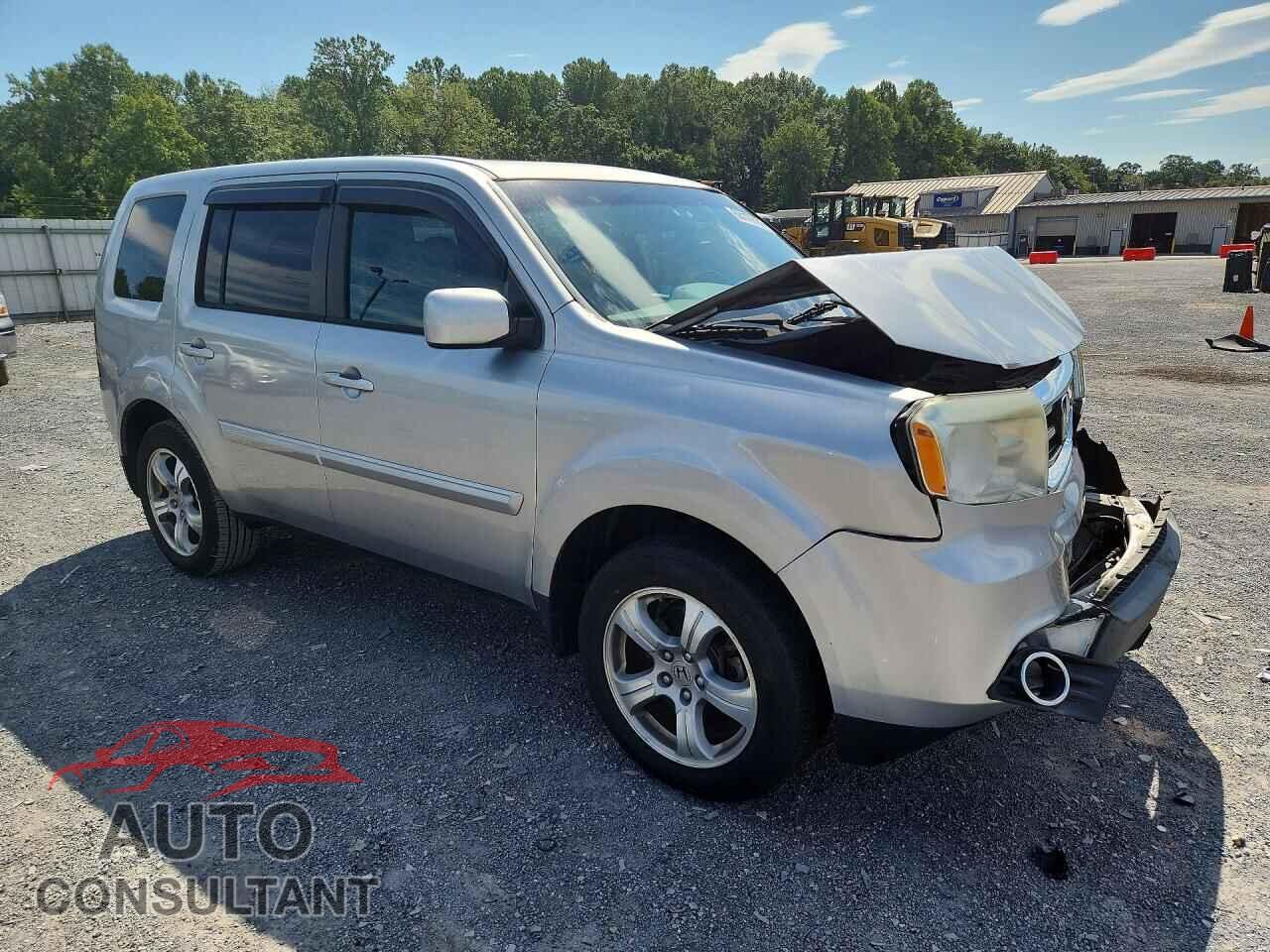 HONDA PILOT 2013 - 5FNYF4H54DB023037