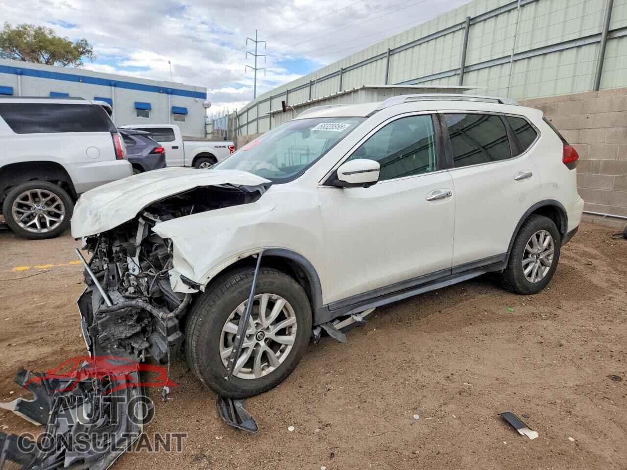 NISSAN ROGUE 2017 - KNMAT2MV2HP618629