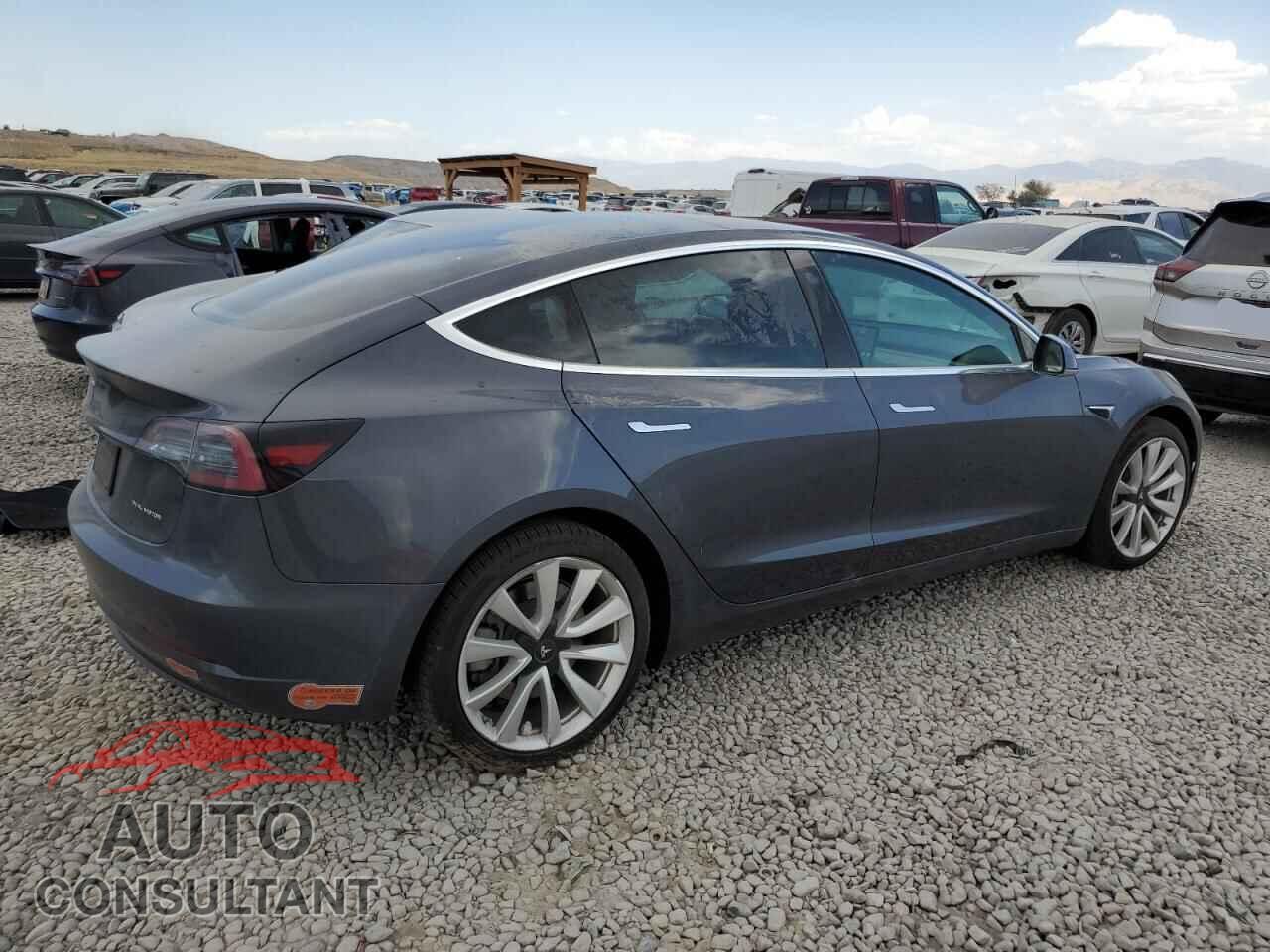 TESLA MODEL 3 2019 - 5YJ3E1EB0KF521576