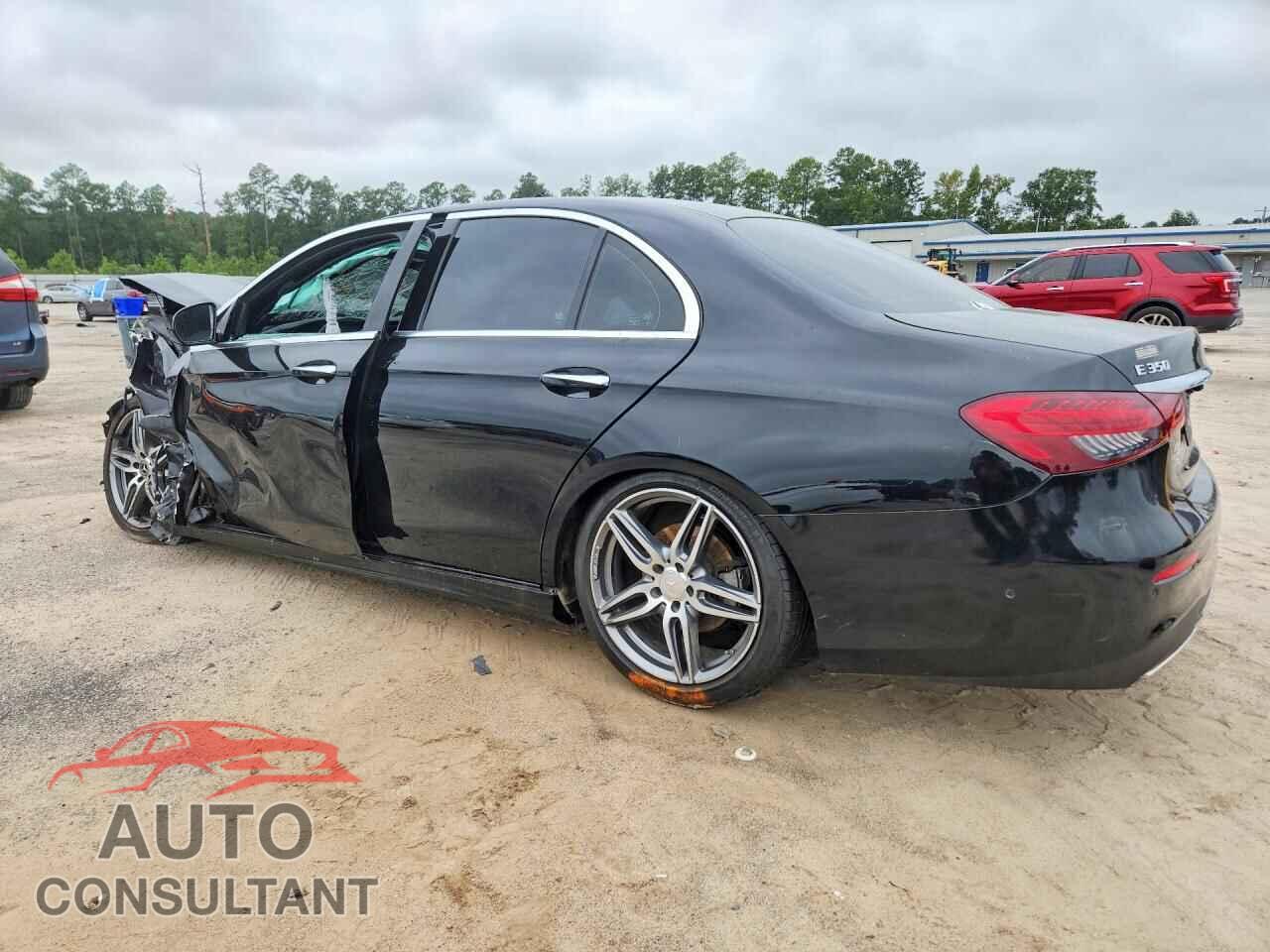 MERCEDES-BENZ E-CLASS 2021 - W1KZF8EB2MA995188