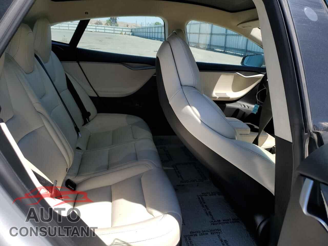TESLA MODEL S 2018 - 5YJSA1E21JF271352