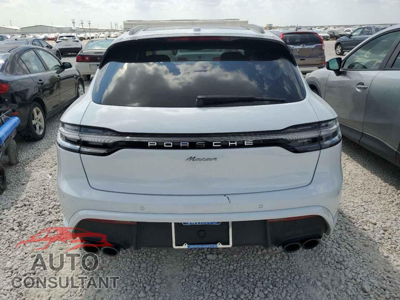 PORSCHE MACAN BASE 2023 - WP1AA2A5XPLB04347