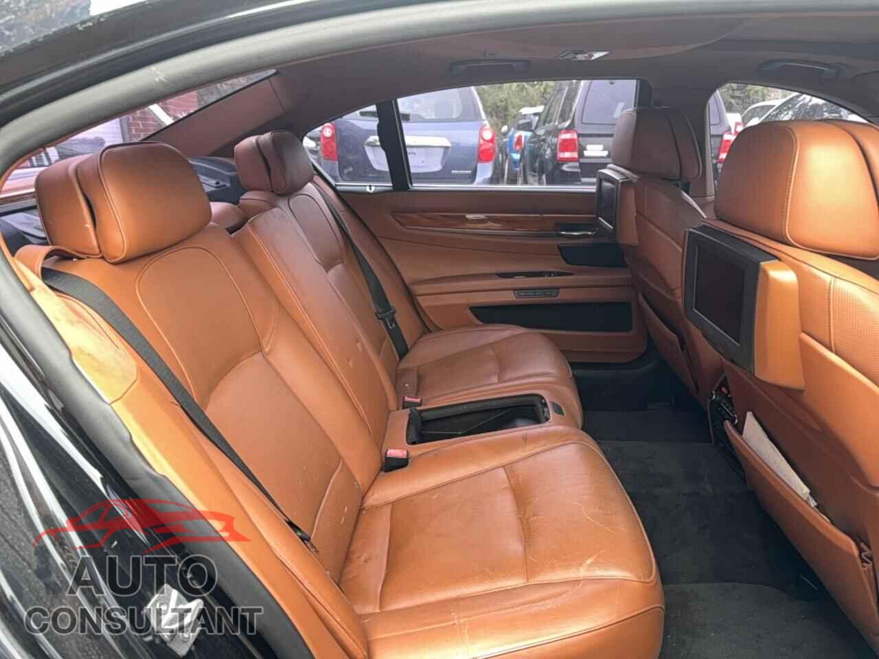BMW 7 SERIES 2011 - WBAKC8C58BC432422