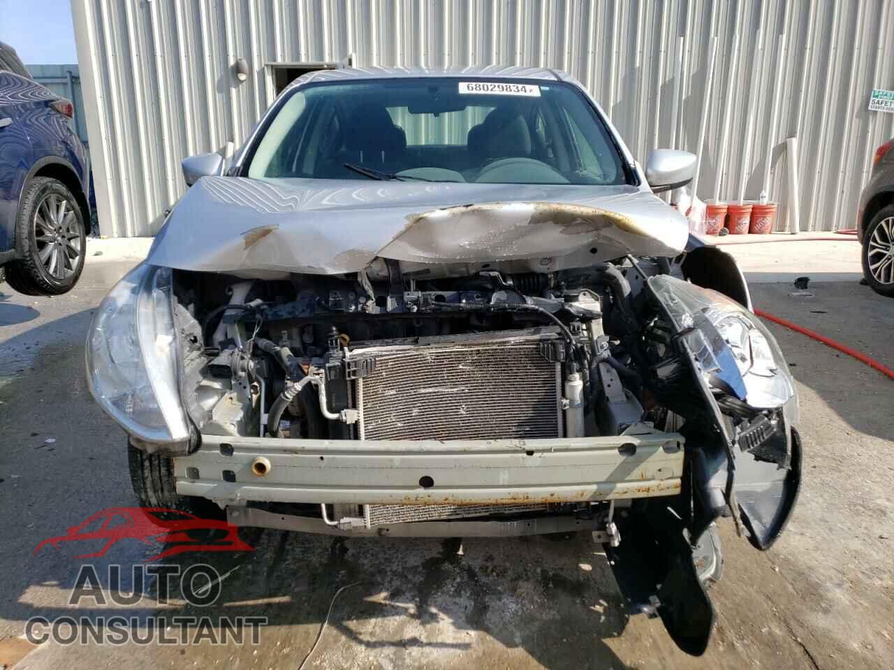 NISSAN VERSA 2019 - 3N1CN7AP1KL856466