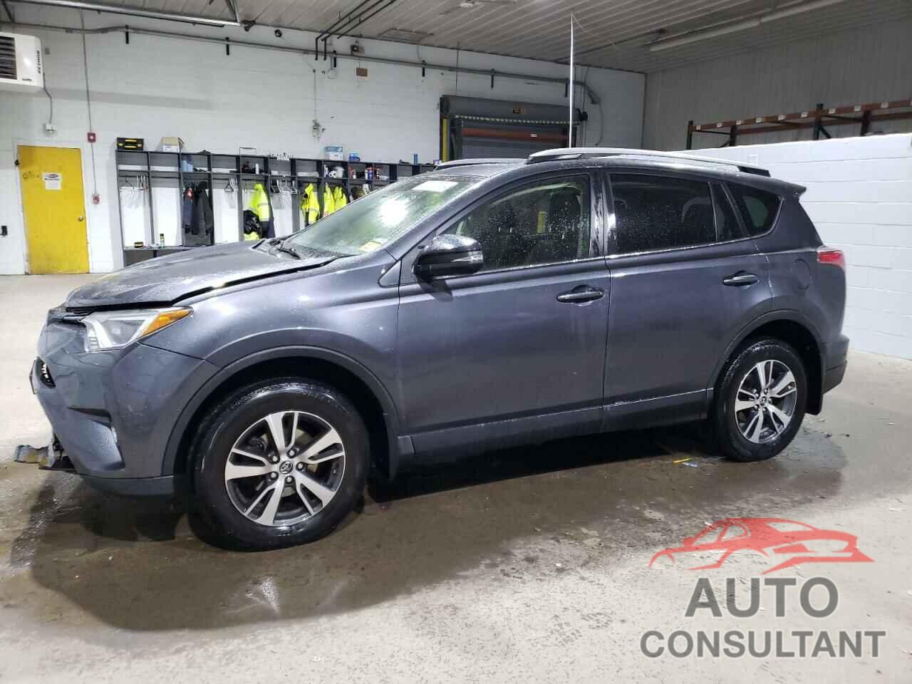 TOYOTA RAV4 2018 - JTMRFREV9JD235957