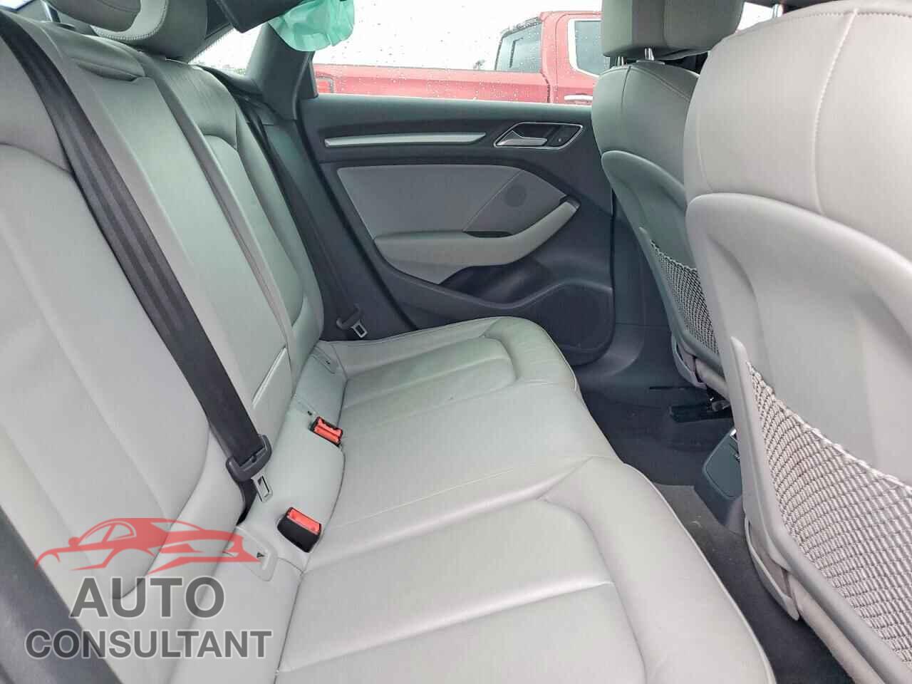 AUDI A3 2018 - WAUAUGFF9J1083921