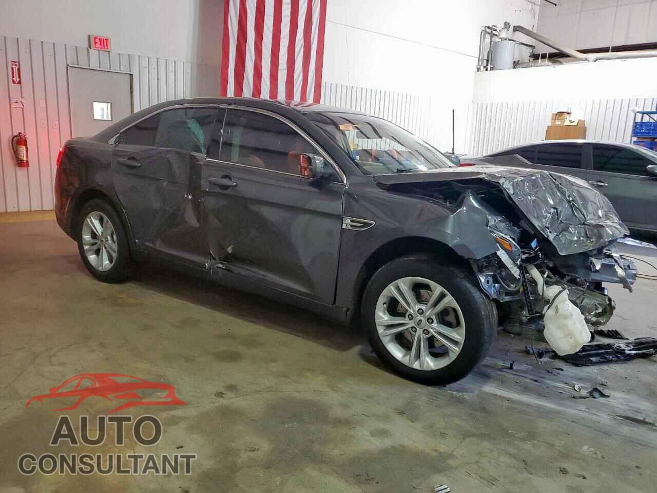 FORD TAURUS 2018 - 1FAHP2D85JG101401