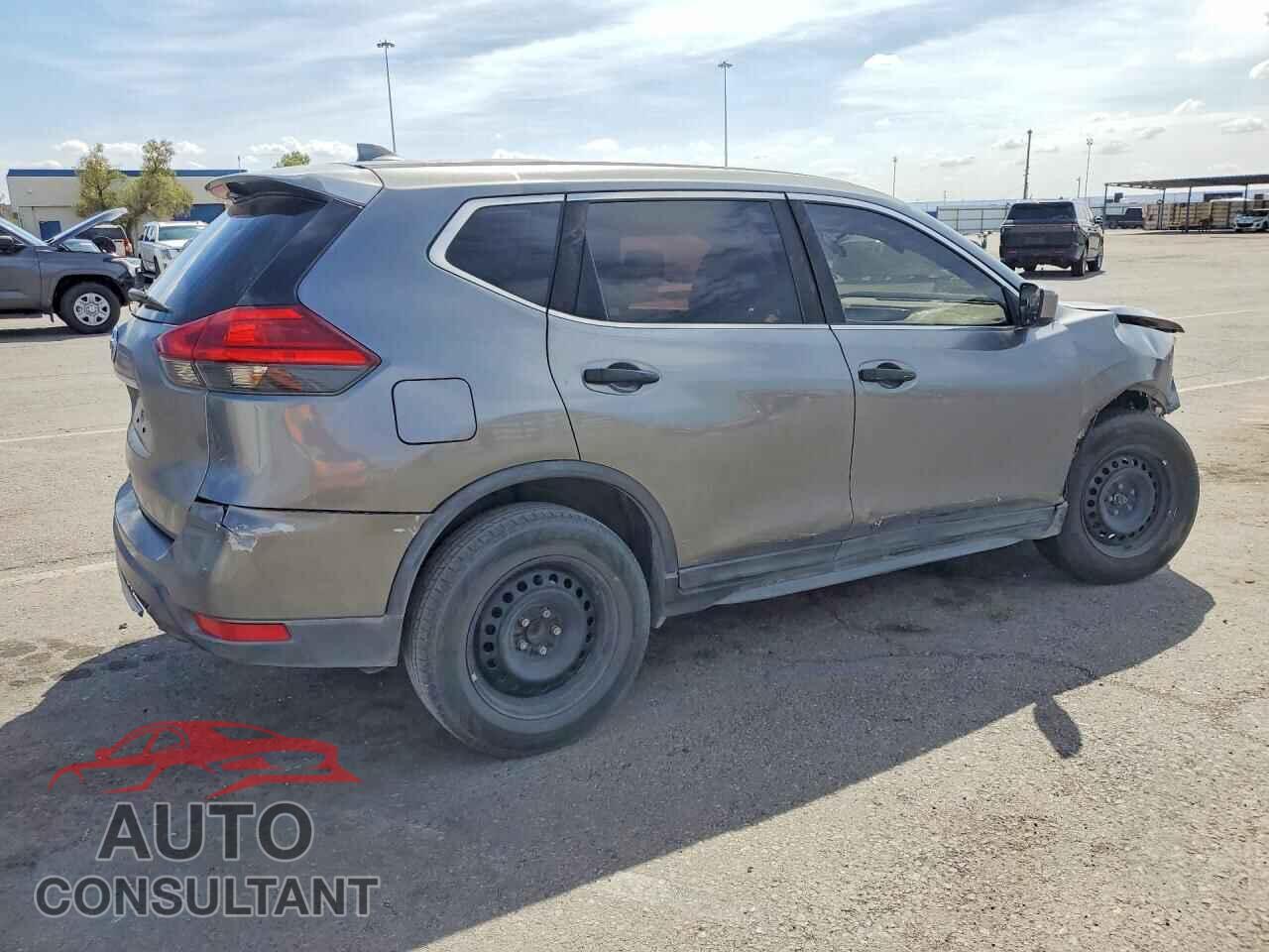 NISSAN ROGUE 2017 - KNMAT2MT2HP505794