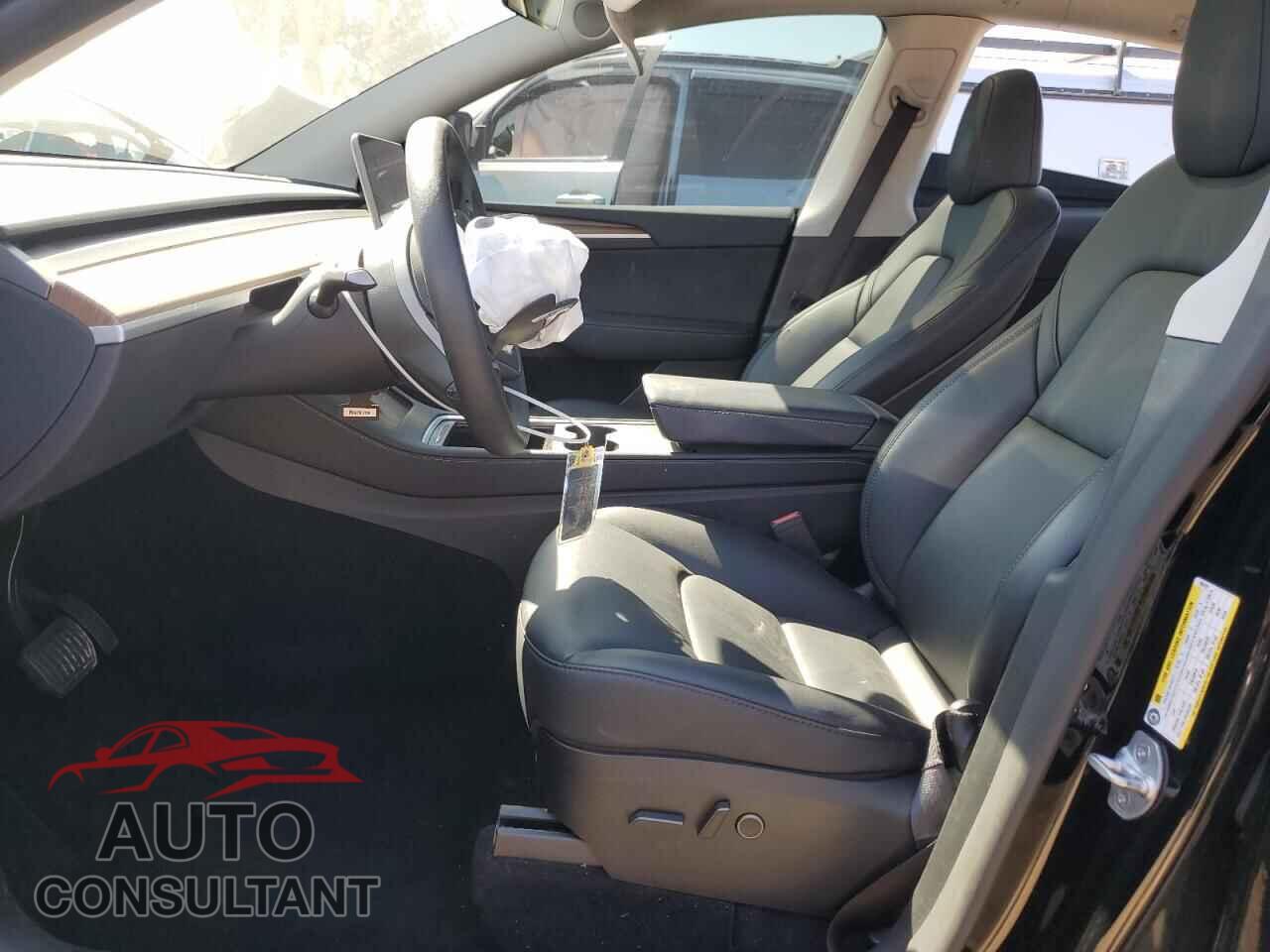TESLA MODEL Y 2024 - 7SAYGDED3RF052418