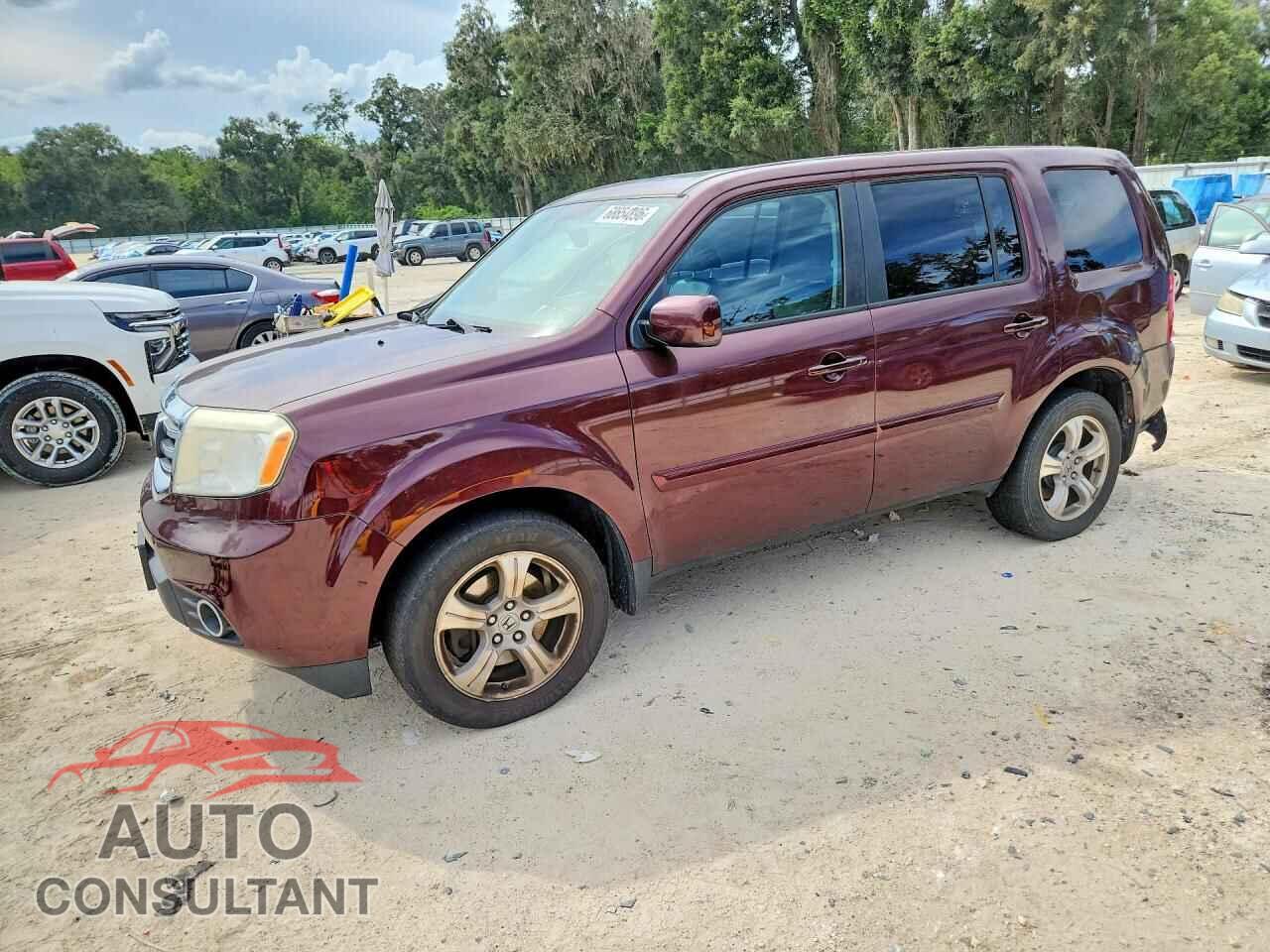 HONDA PILOT 2013 - 5FNYF4H79DB046055