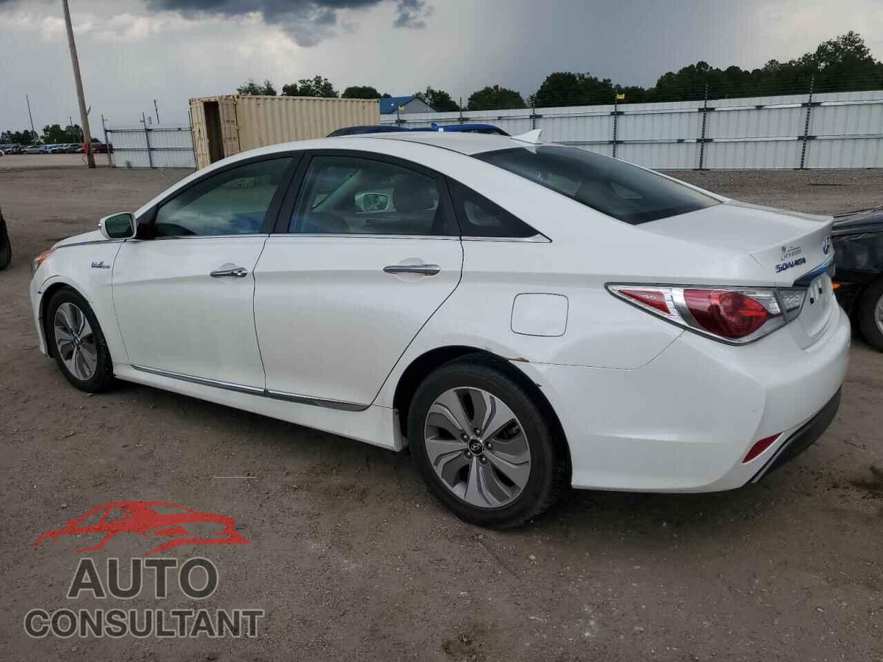 HYUNDAI SONATA 2013 - KMHEC4A44DA091226