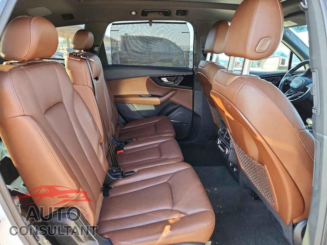 AUDI Q7 2018 - WA1VAAF71JD040525
