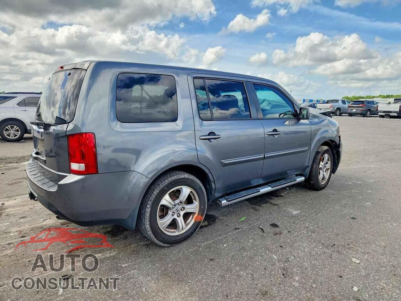 HONDA PILOT 2013 - 5FNYF3H57DB007084