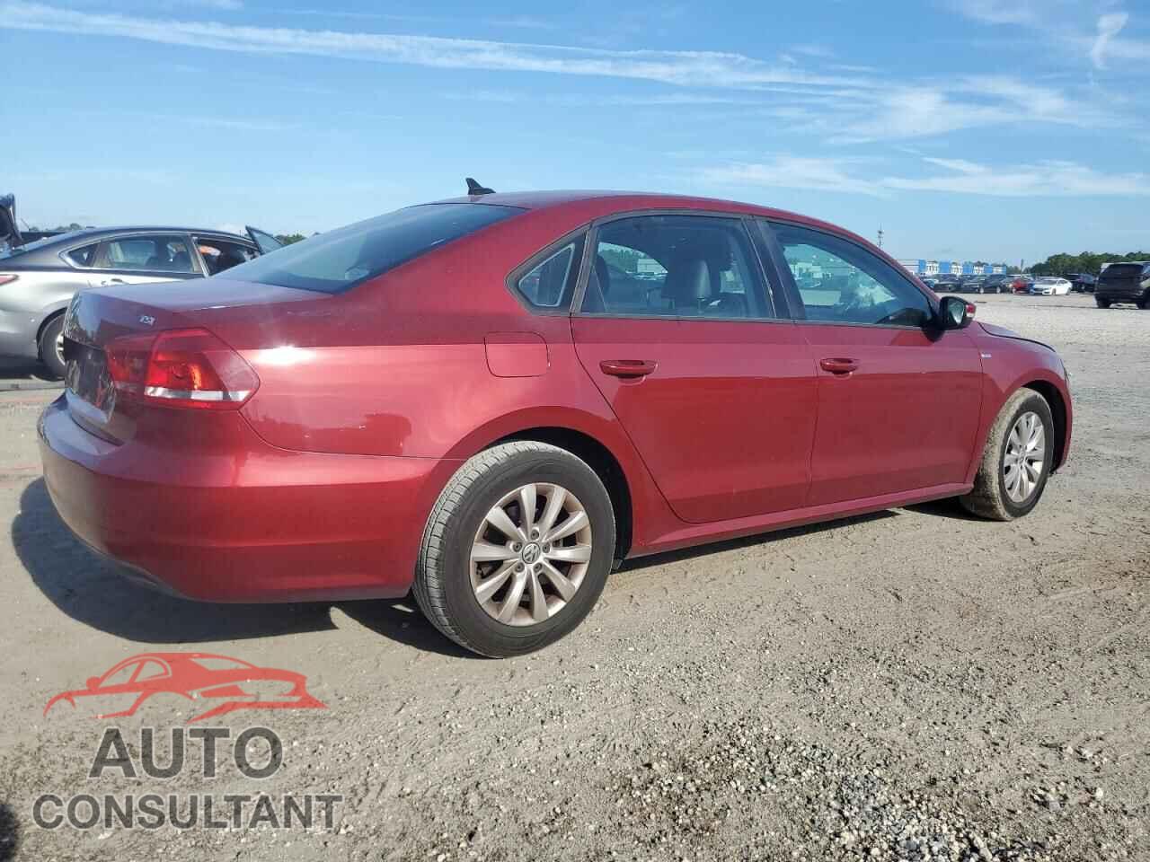 VOLKSWAGEN PASSAT 2015 - 1VWAT7A37FC028864