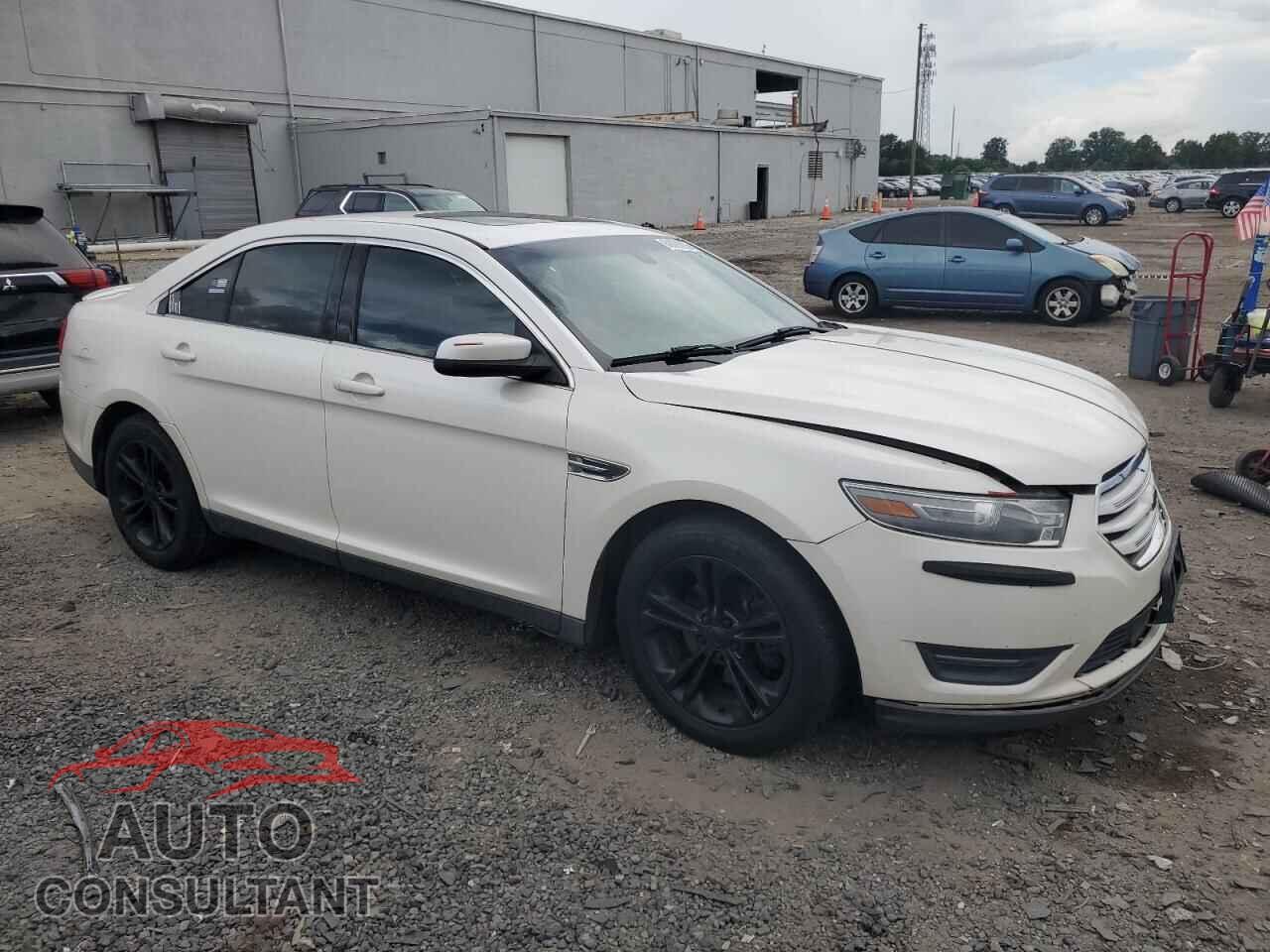 FORD TAURUS 2013 - 1FAHP2E83DG170560