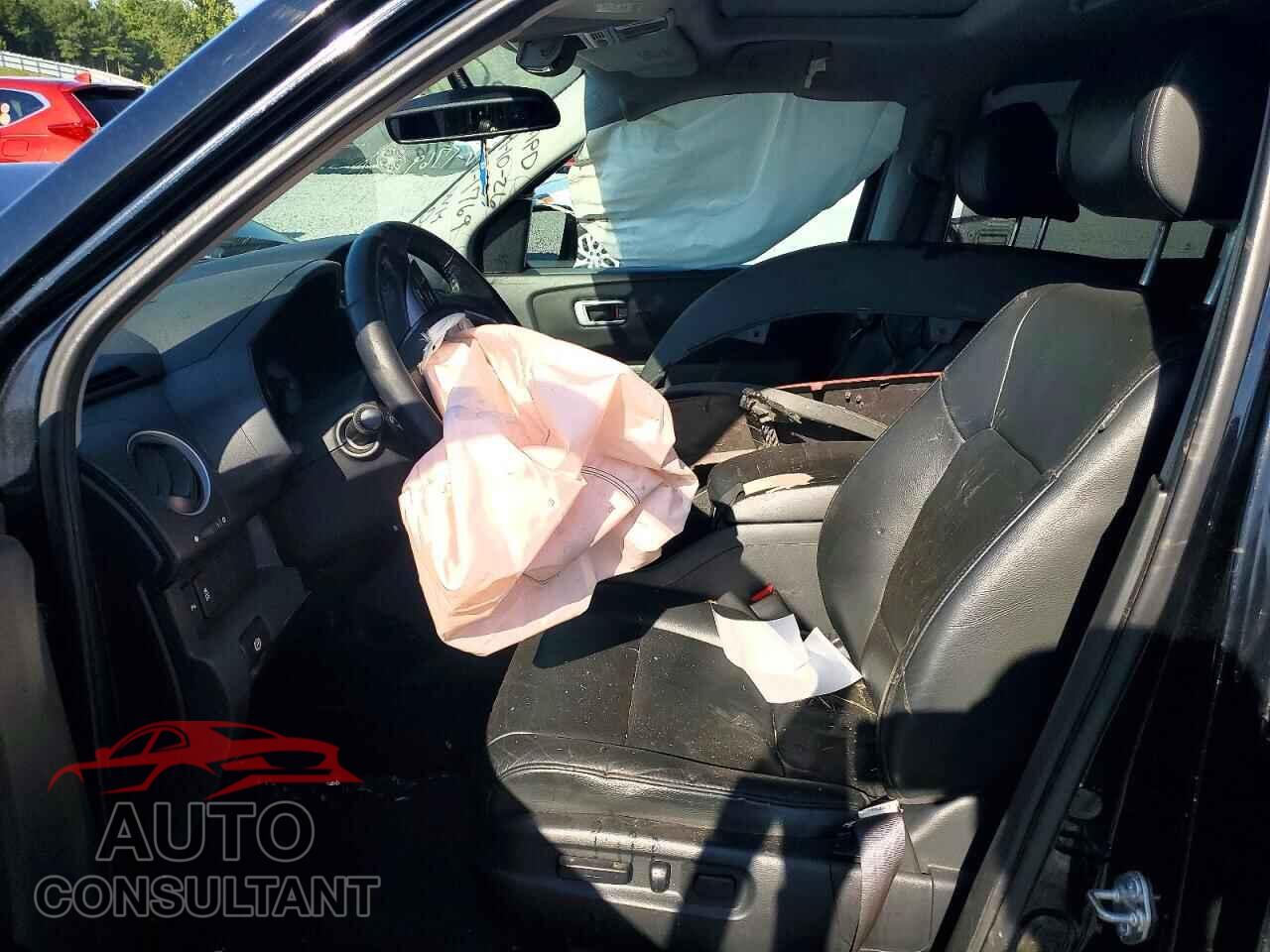 HONDA PILOT 2015 - 5FNYF4H9XFB011769