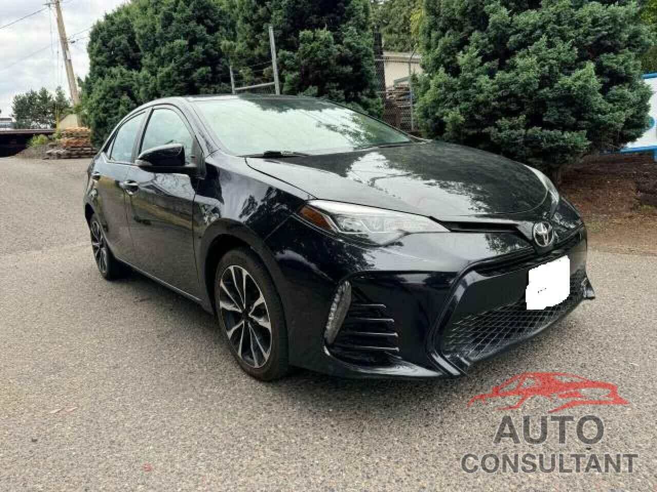 TOYOTA COROLLA 2018 - 5YFBURHE9JP771050