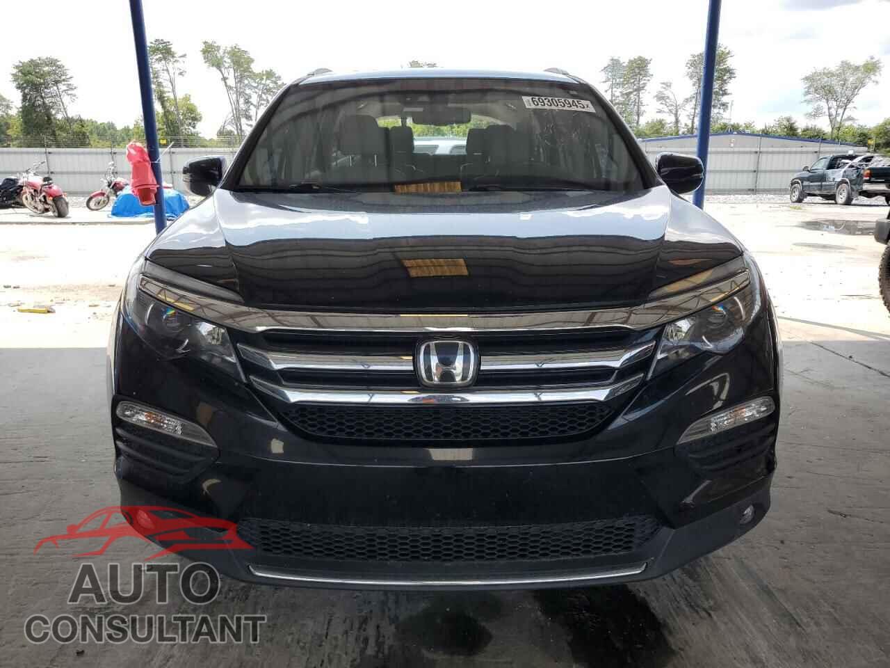 HONDA PILOT 2017 - 5FNYF6H05HB095578