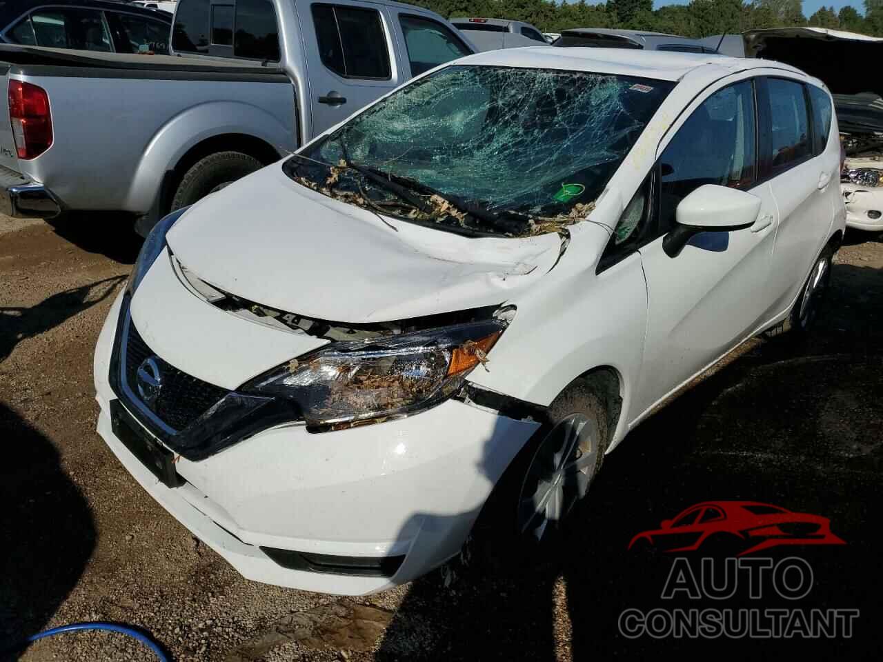 NISSAN VERSA 2018 - 3N1CE2CP0JL354014