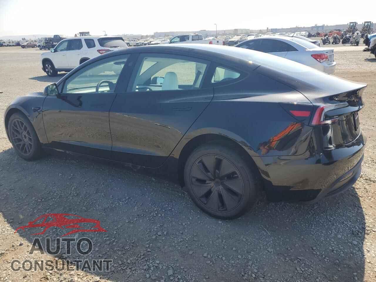 TESLA MODEL 3 2025 - 5YJ3E1EA6SF046653