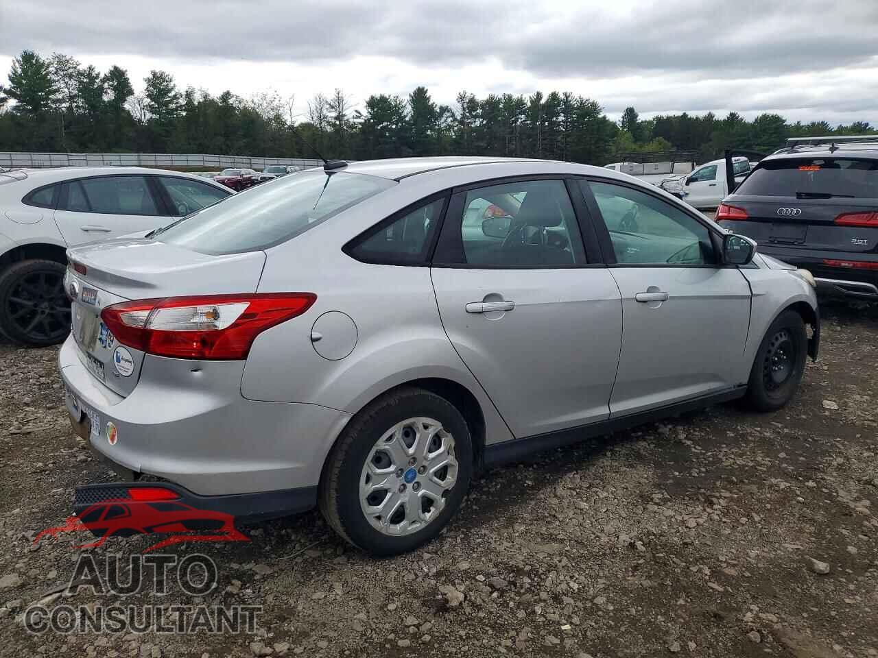FORD FOCUS 2012 - 1FAHP3F28CL179812