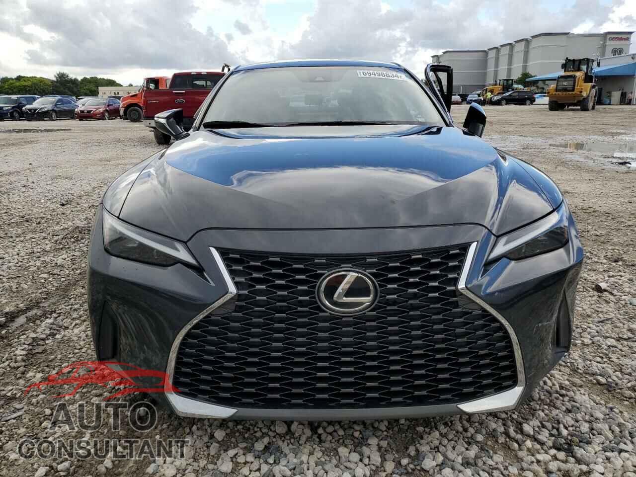 LEXUS IS 2022 - JTHAA1D2XN5118262