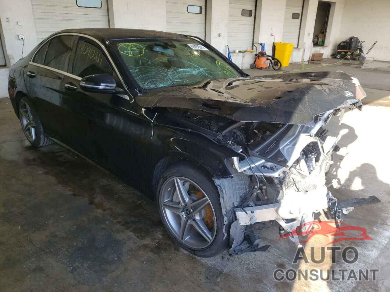 MERCEDES-BENZ C-CLASS 2018 - 55SWF4KB8JU270299