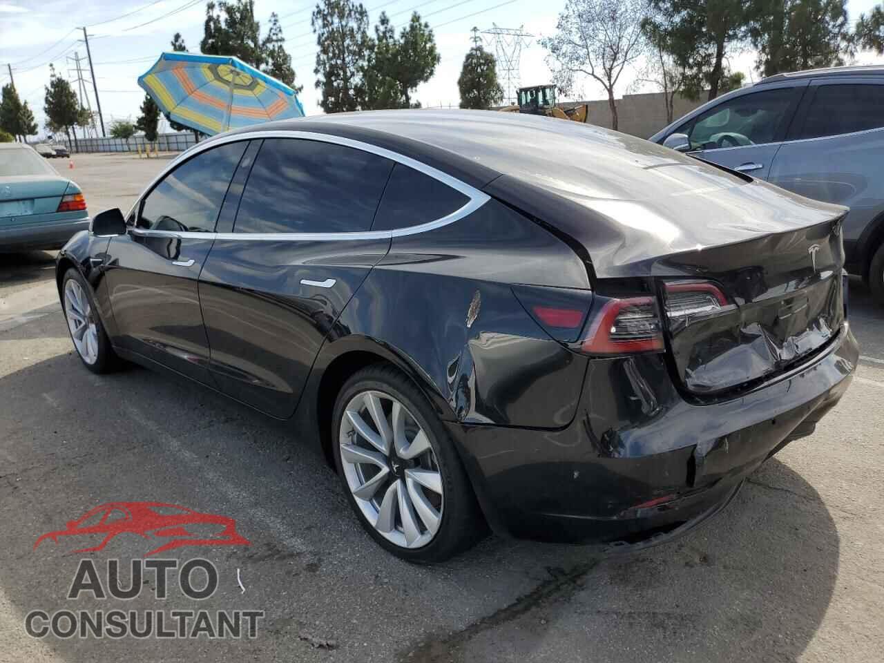 TESLA MODEL 3 2018 - 5YJ3E1EA8JF071097