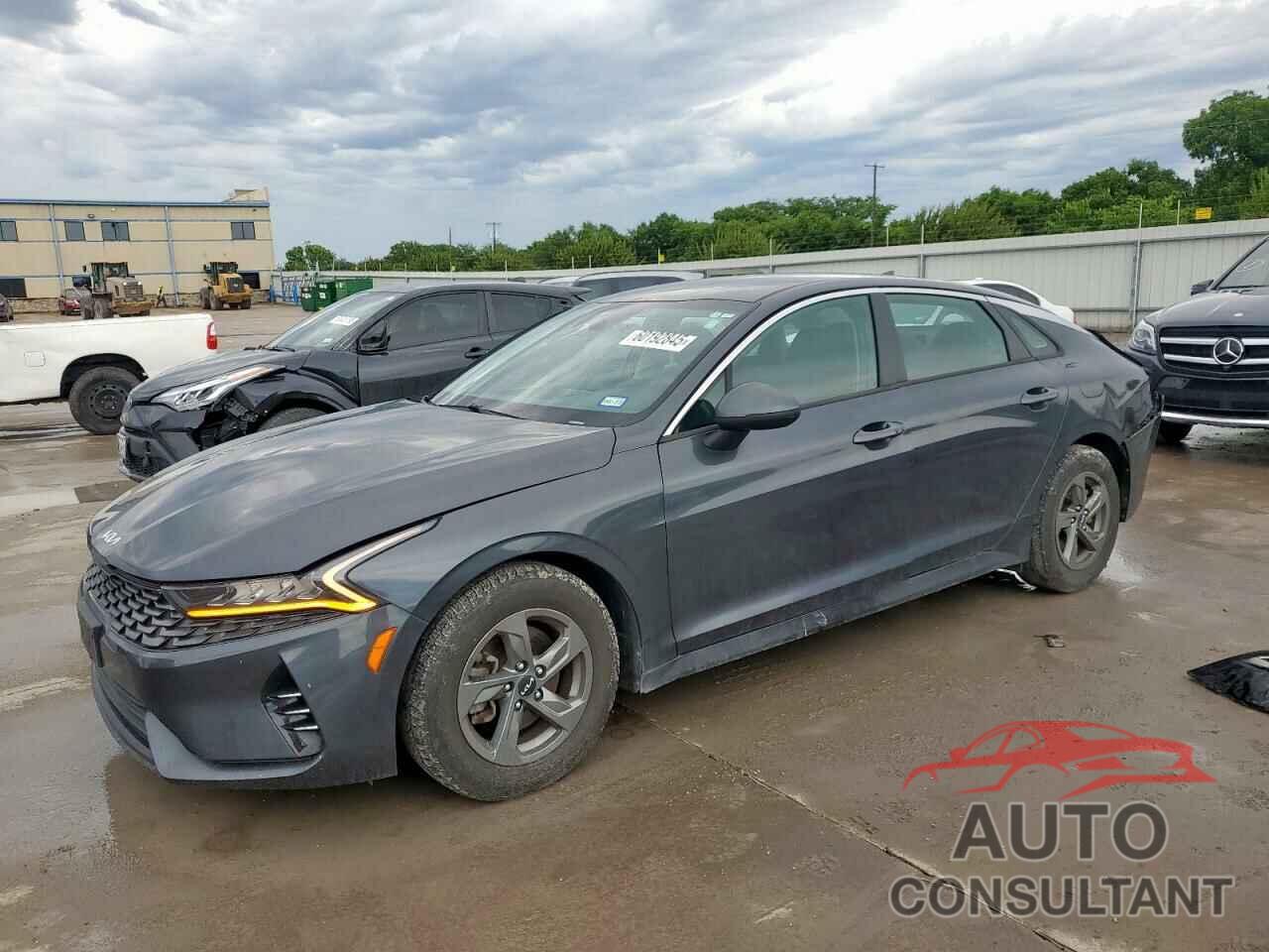 KIA K5 2022 - 5XXG14J20NG088640