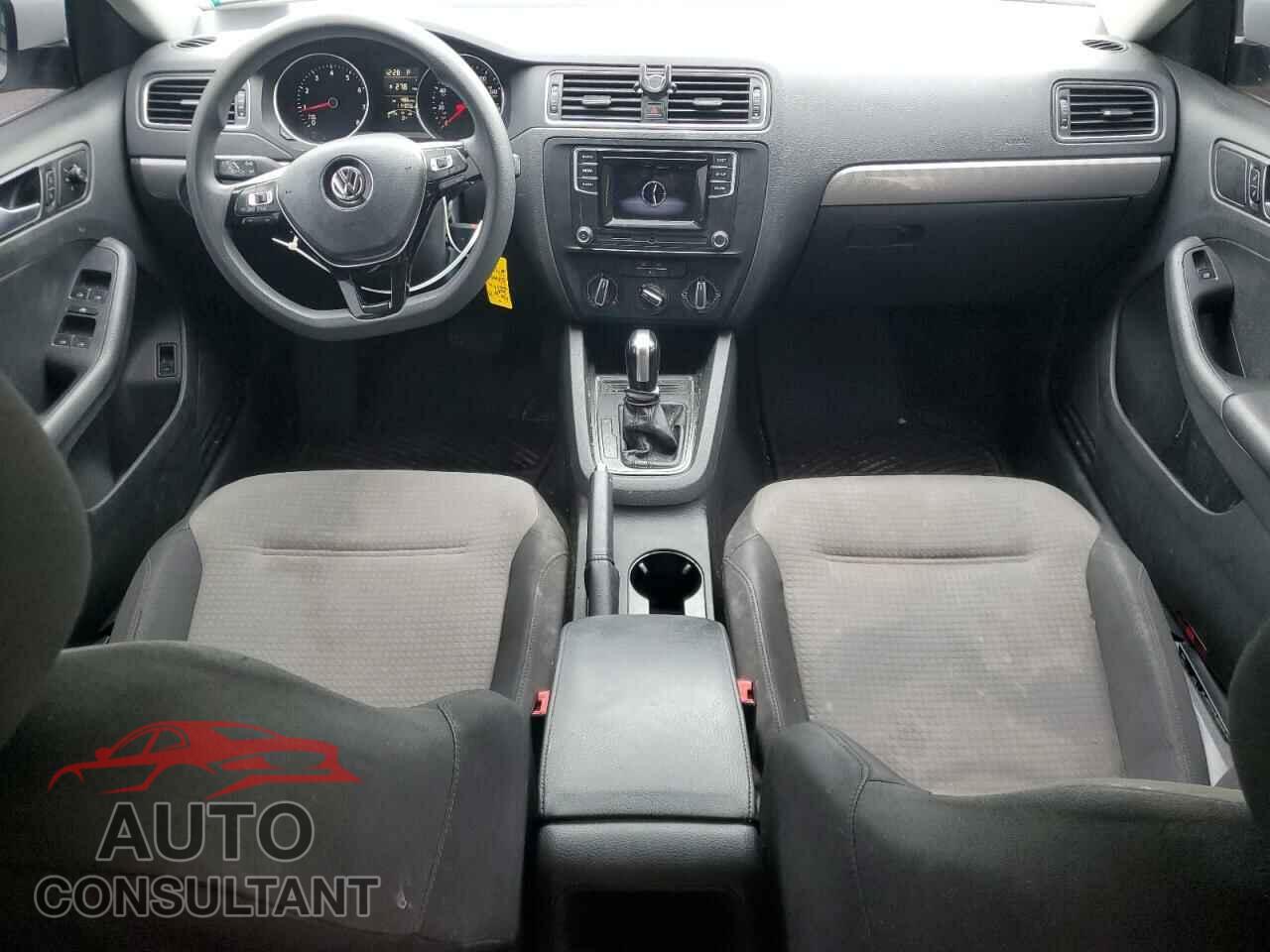 VOLKSWAGEN JETTA 2017 - 3VW2B7AJ7HM389969