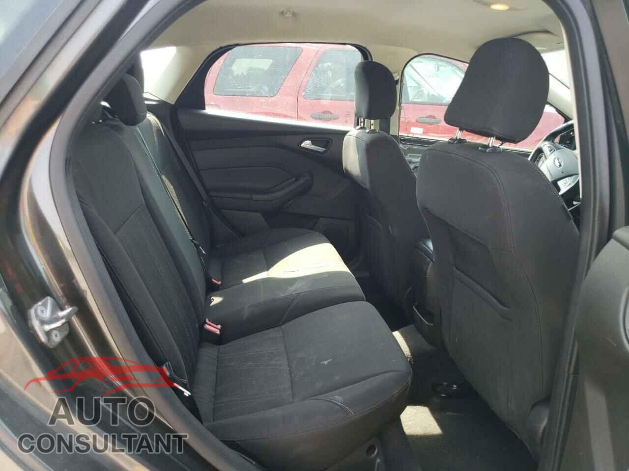 FORD FOCUS 2016 - 1FADP3K21GL232926