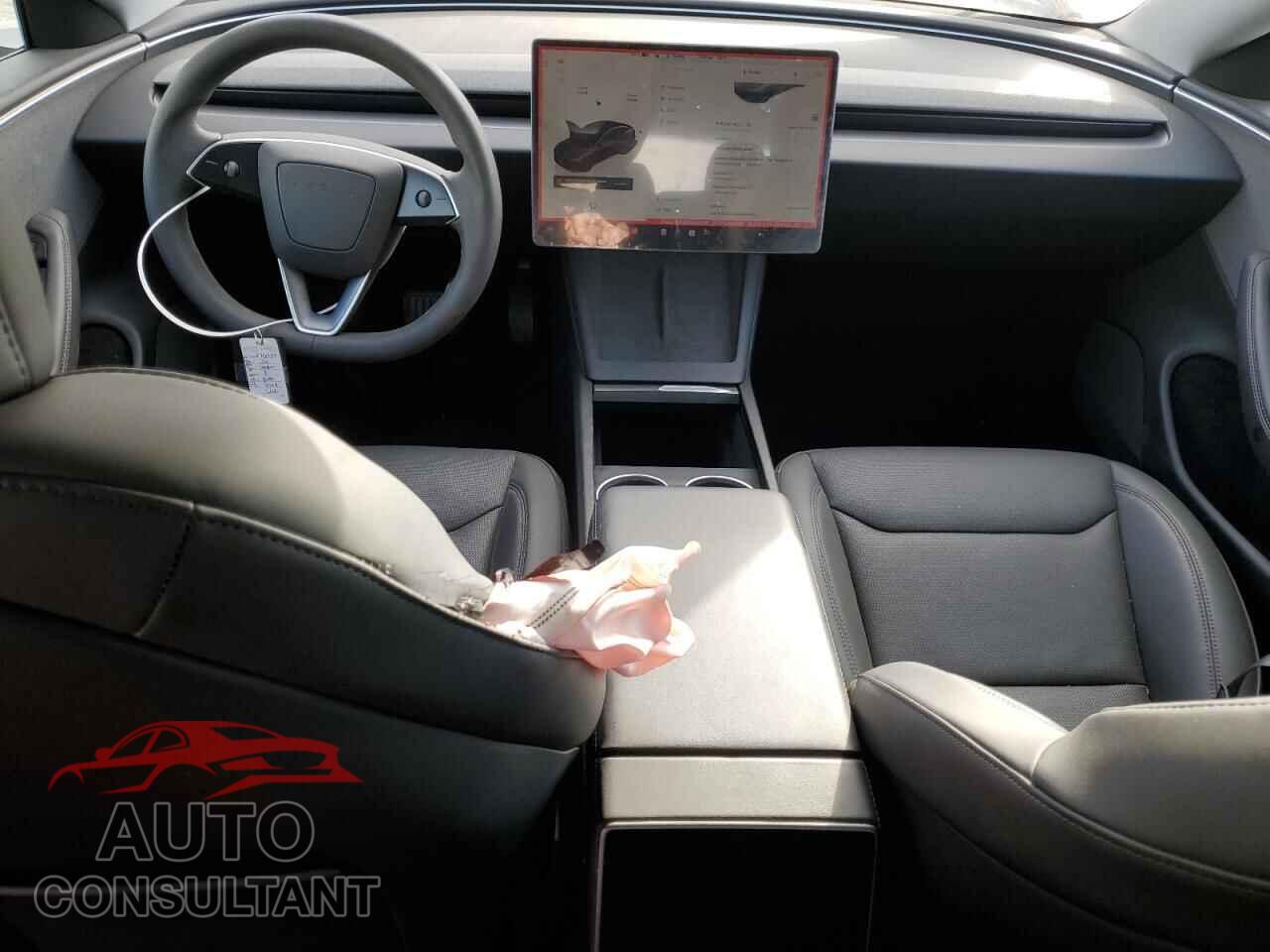 TESLA MODEL 3 2024 - 5YJ3E1EA2RF863029