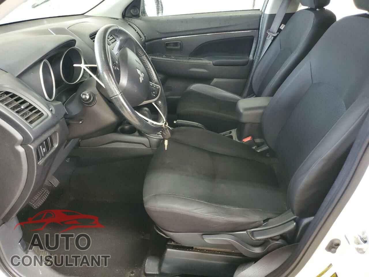 MITSUBISHI OUTLANDER 2015 - 4A4AR3AW2FE058629