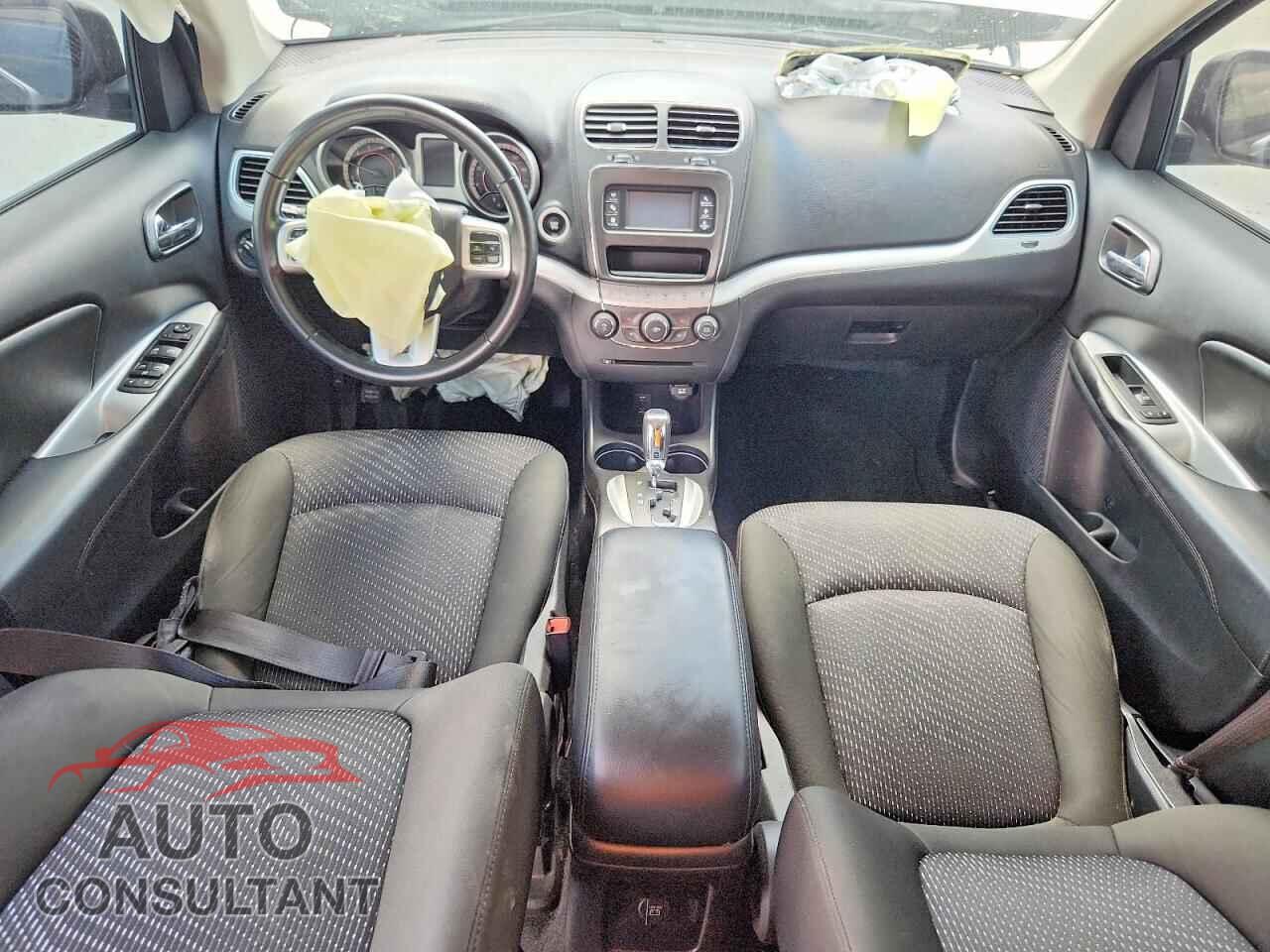 DODGE JOURNEY SE 2020 - 3C4PDCAB1LT276408