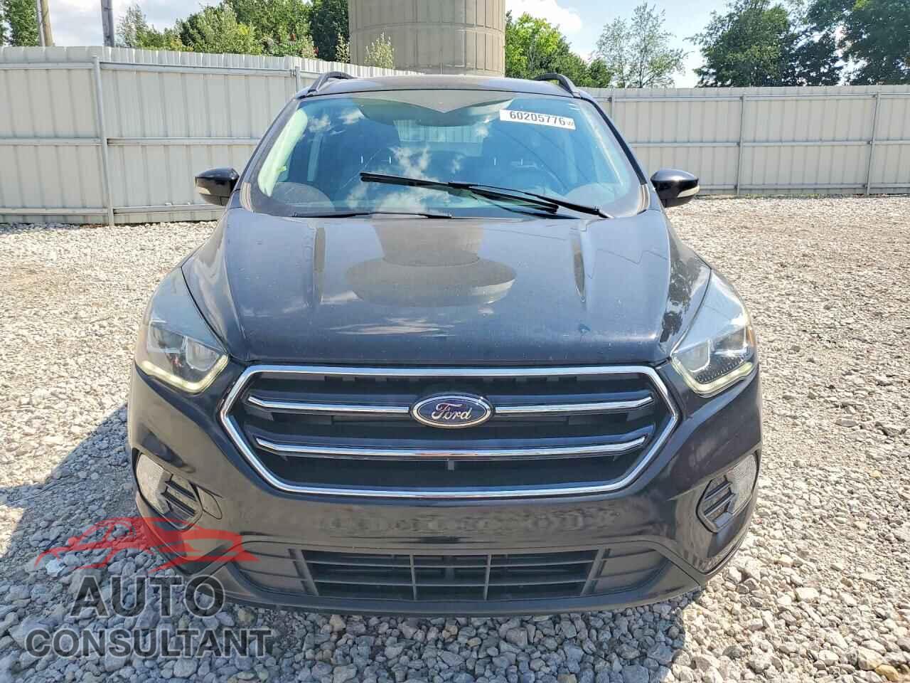 FORD ESCAPE 2017 - 1FMCU9JD1HUC77294
