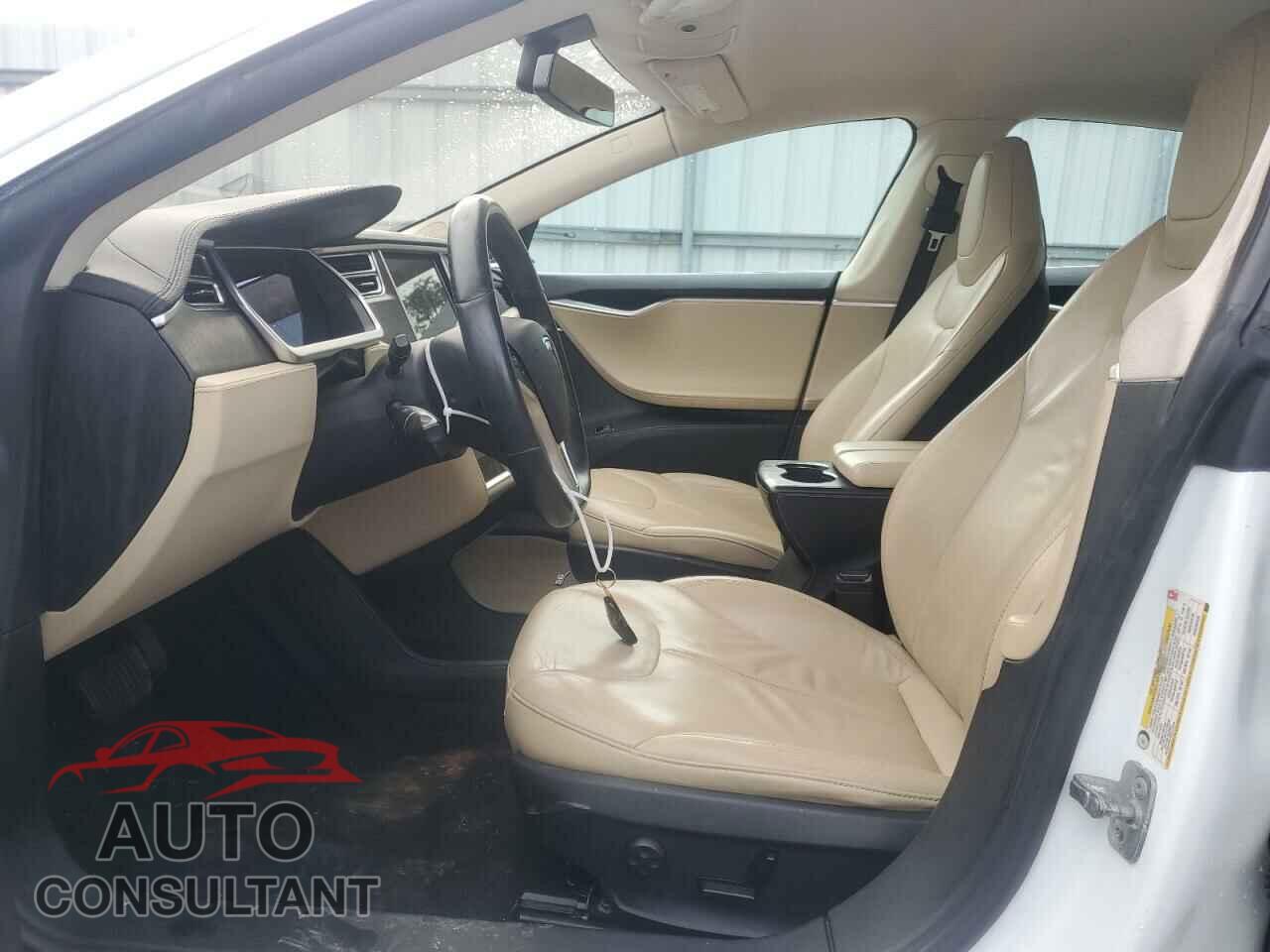 TESLA MODEL S 2013 - 5YJSA1CG9DFP23017