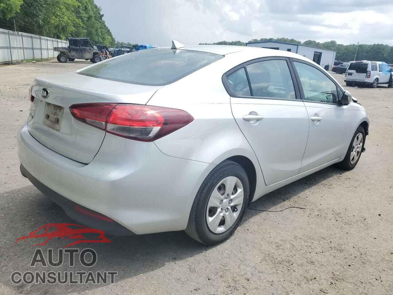 KIA FORTE 2017 - 3KPFK4A76HE042277
