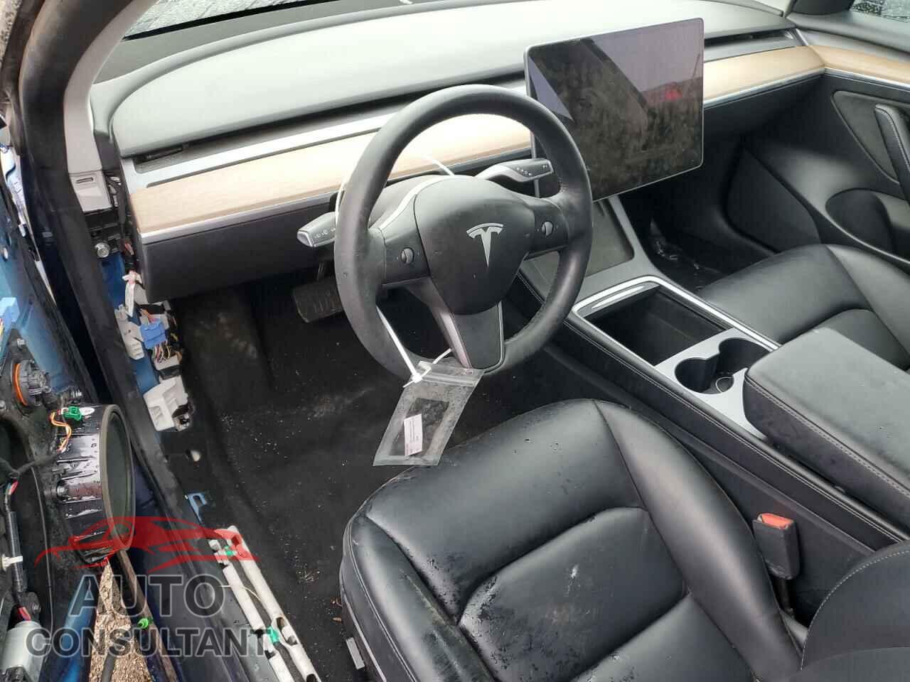TESLA MODEL 3 2021 - 5YJ3E1EA2MF087123