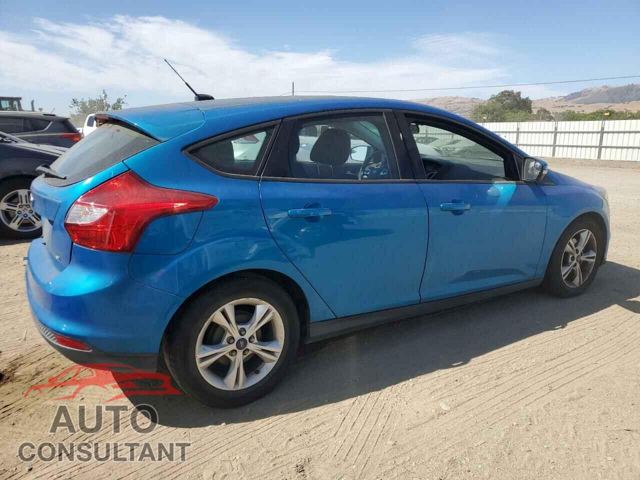 FORD FOCUS 2014 - 1FADP3K22EL399728