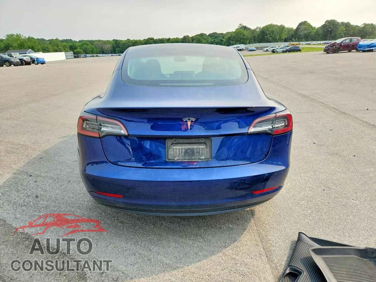 TESLA MODEL 3 2022 - 5YJ3E1EA0NF290318