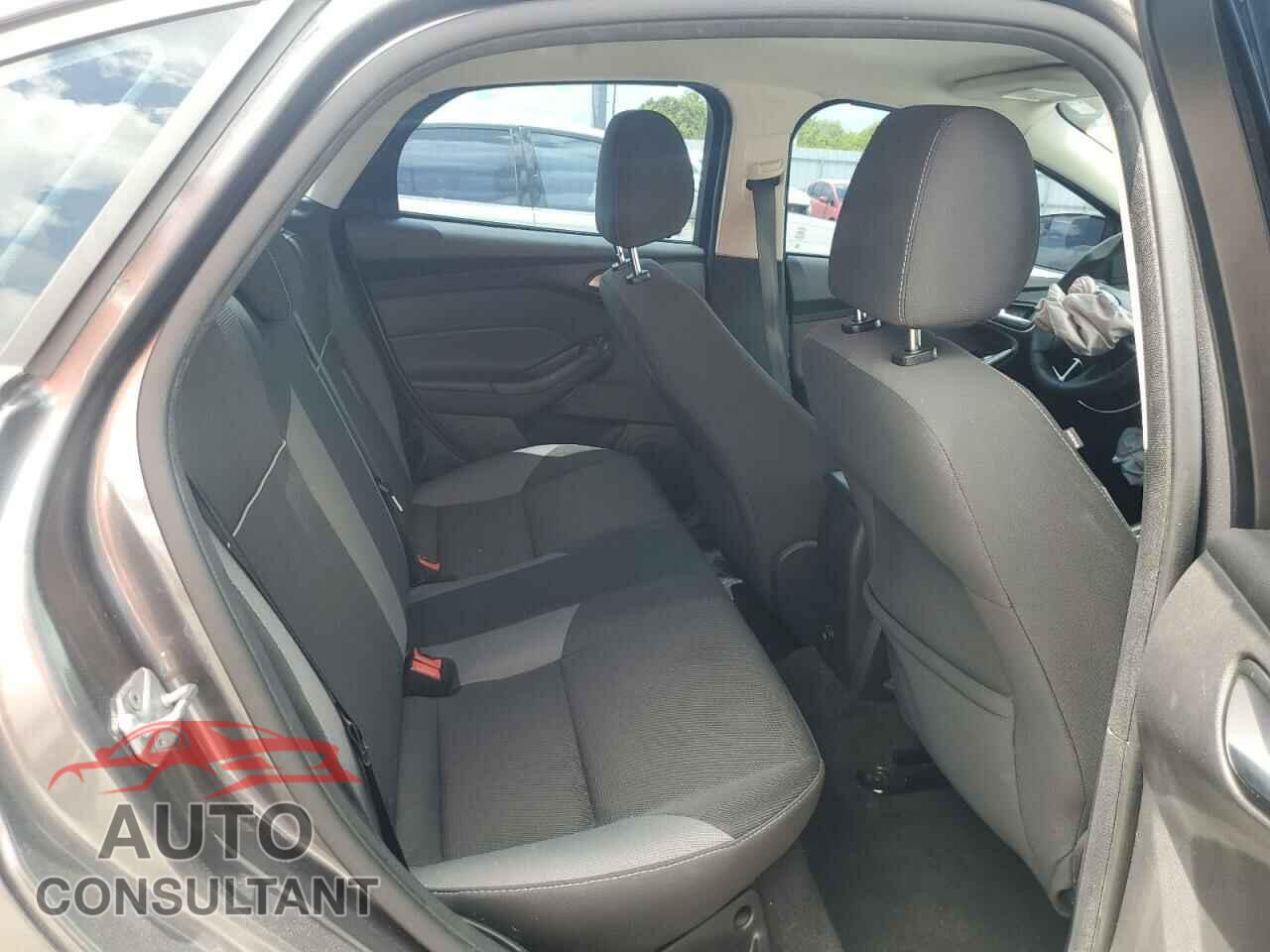 FORD FOCUS 2014 - 1FADP3F25EL165903