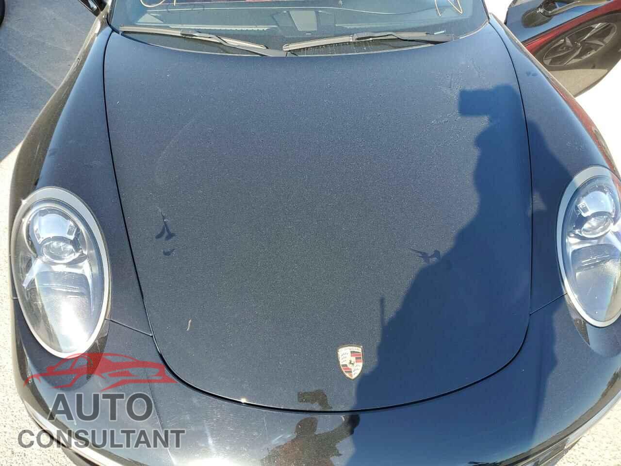 PORSCHE 911 2018 - WP0CA2A93JS138348