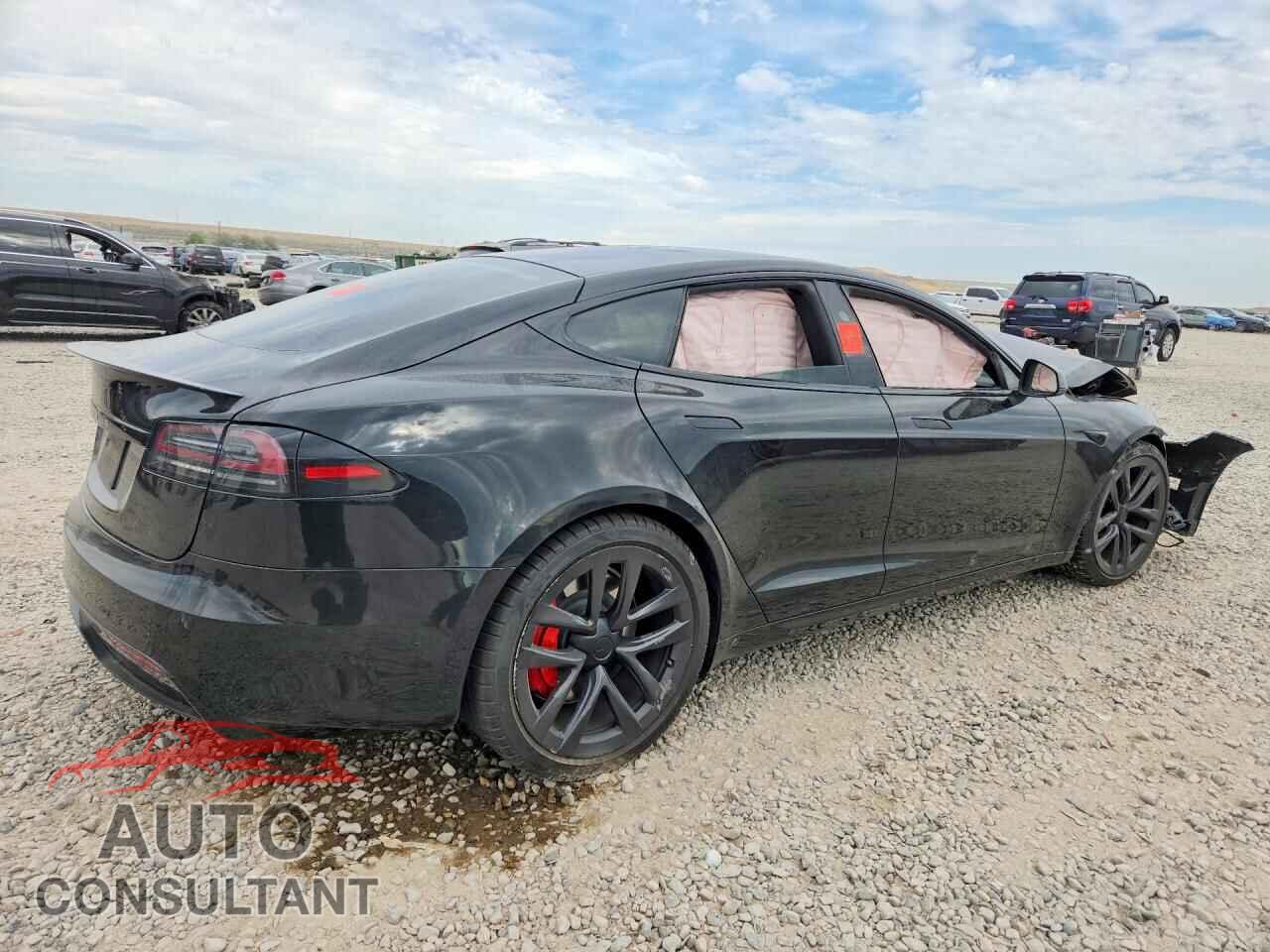TESLA MODEL S 2024 - 5YJSA1E60RF542156