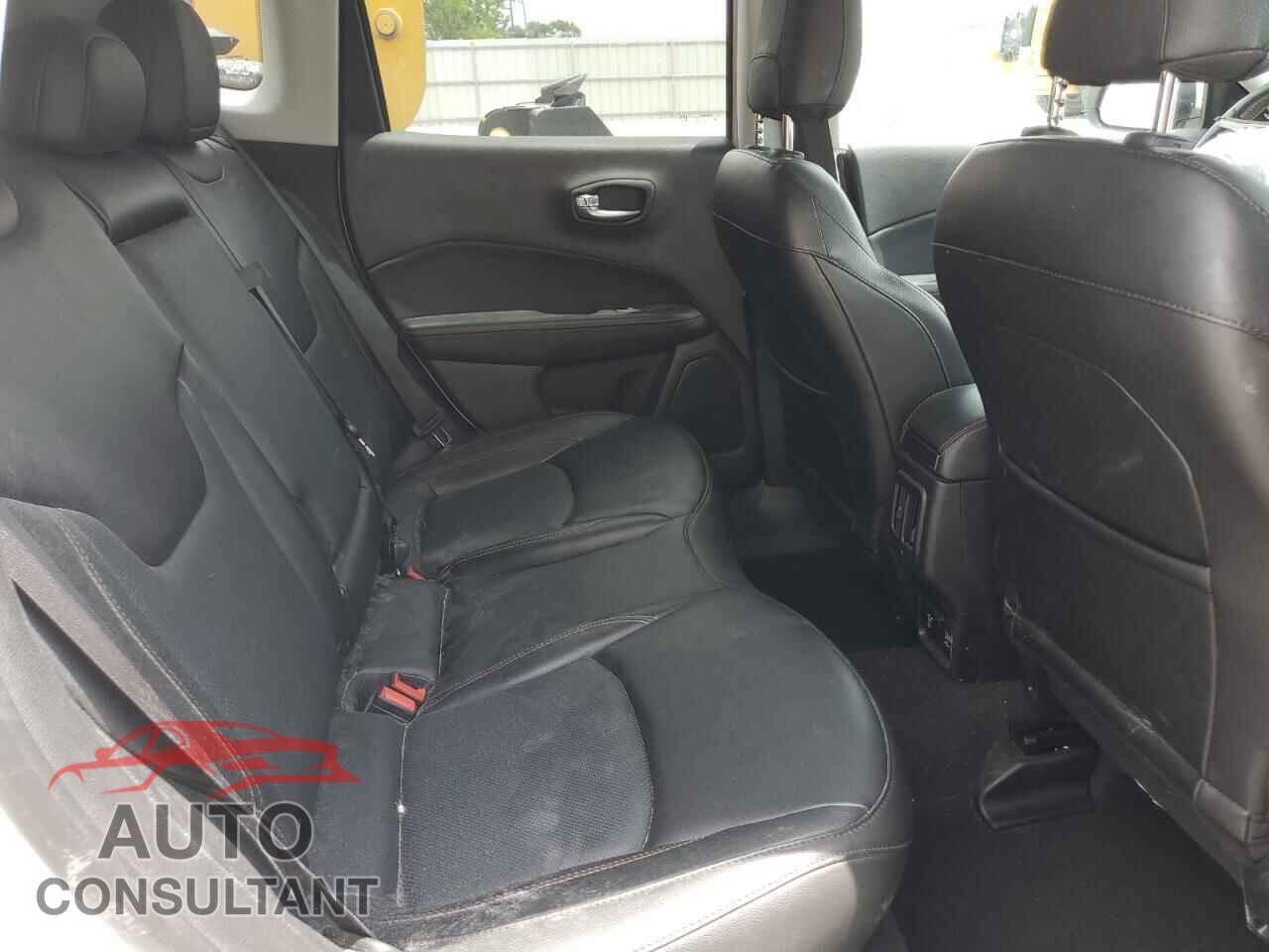 JEEP COMPASS 2021 - 3C4NJDCB4MT504339