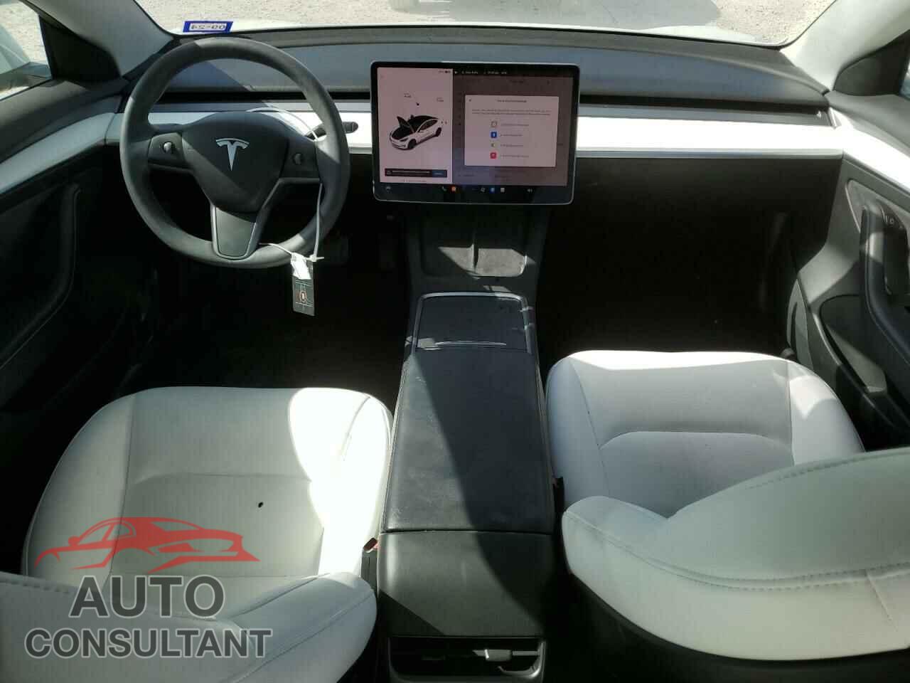TESLA MODEL 3 2021 - 5YJ3E1EB5MF060457
