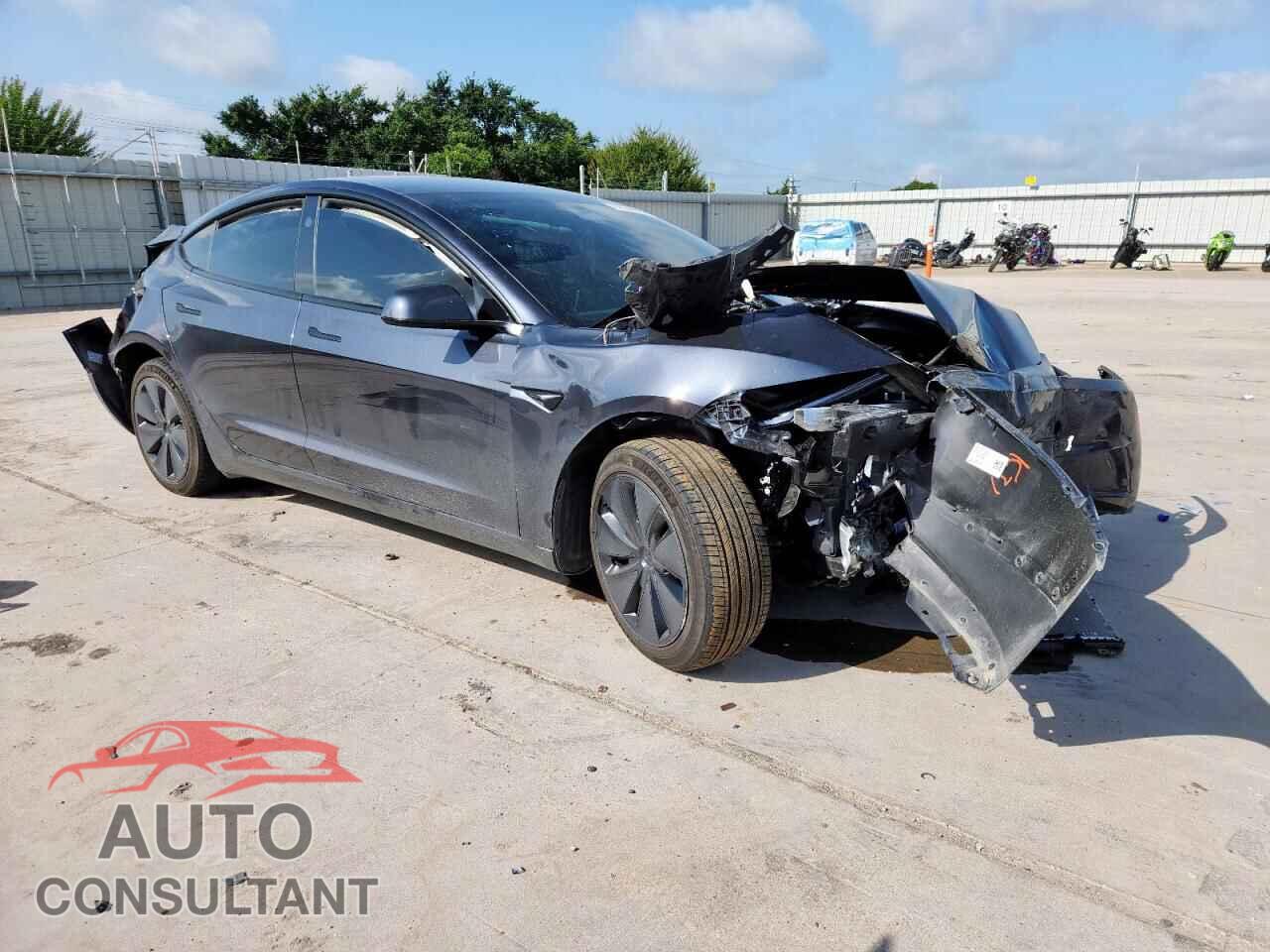 TESLA MODEL 3 2024 - 5YJ3E1EA4RF861850